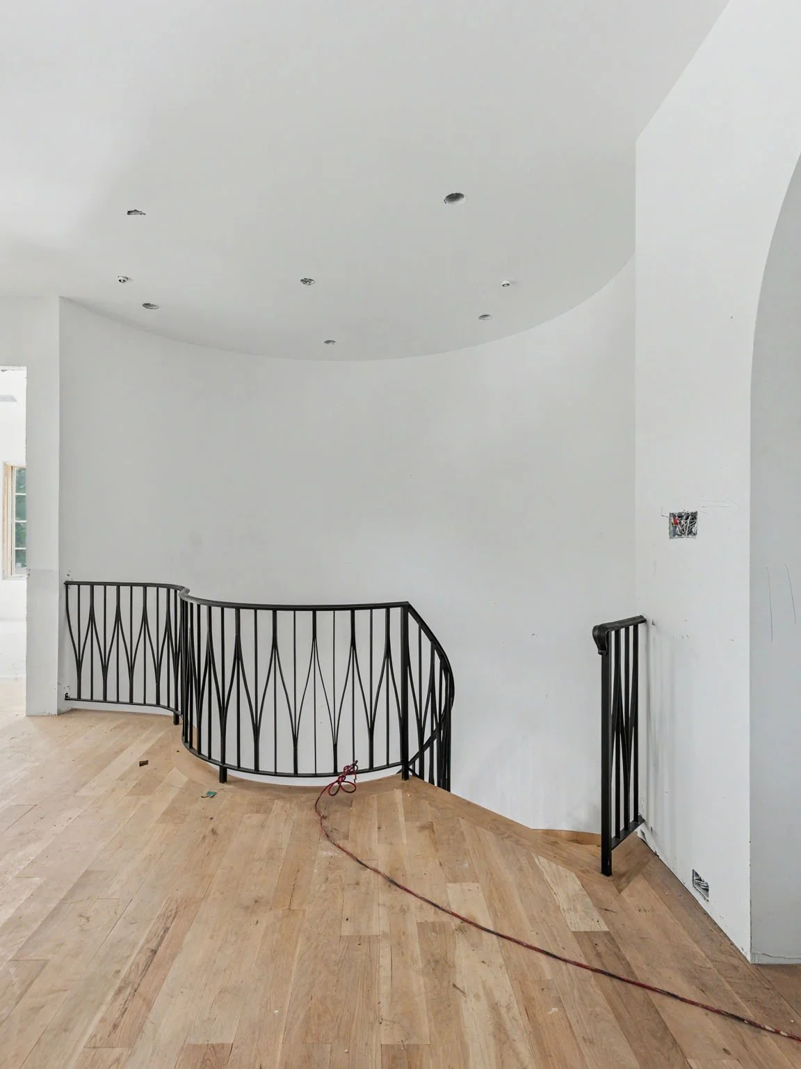 6716-aberdeen-web-jessica-koltun-broker-realtor-interior-designer-selling-dallas-netflix-hgtv2026-09-18 at 3.37.00 PM 8.jpg