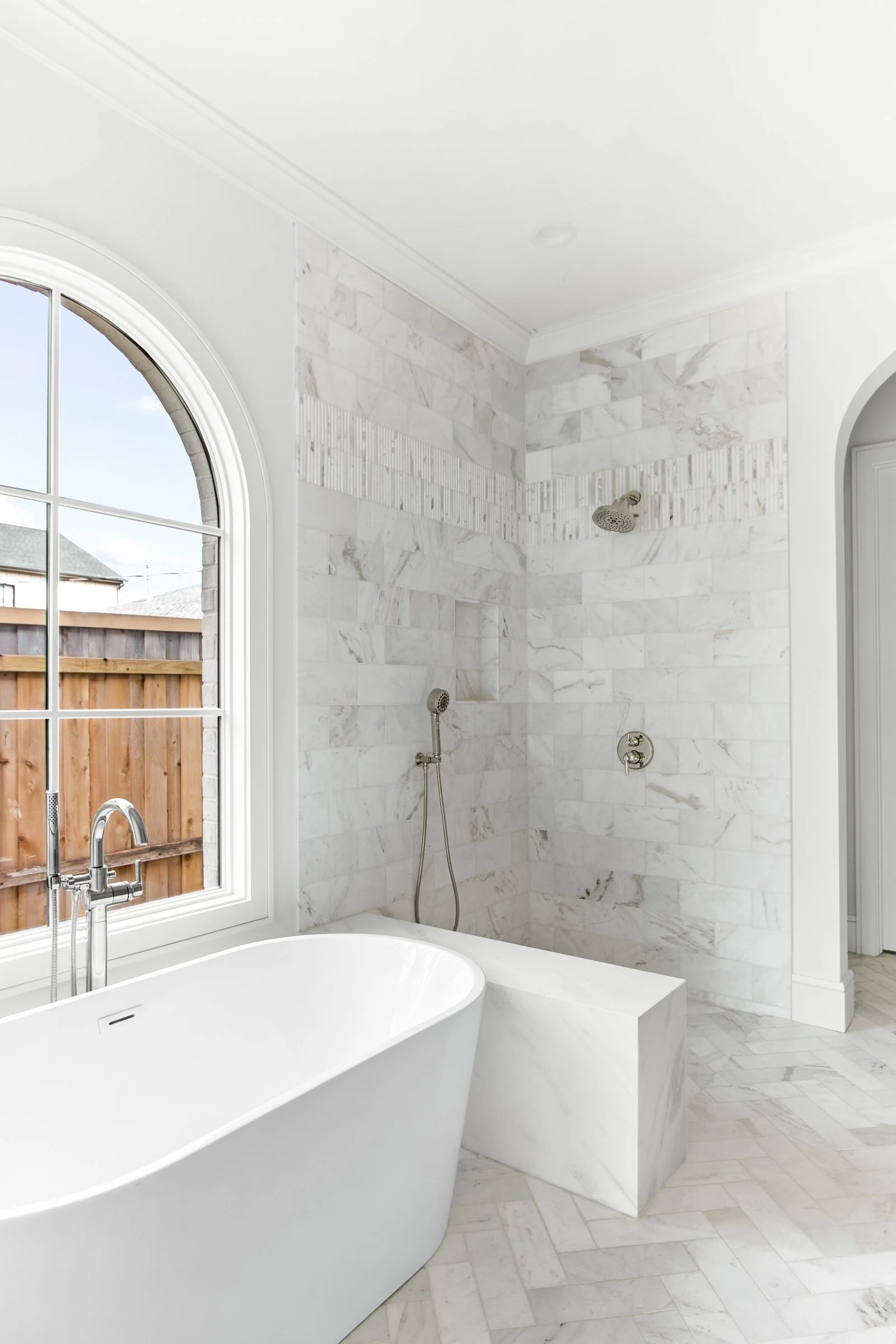 4150-LIVELY-PUNCH-design-jessica-koltun-selling-dallas-broker-designer-netflix9.jpg