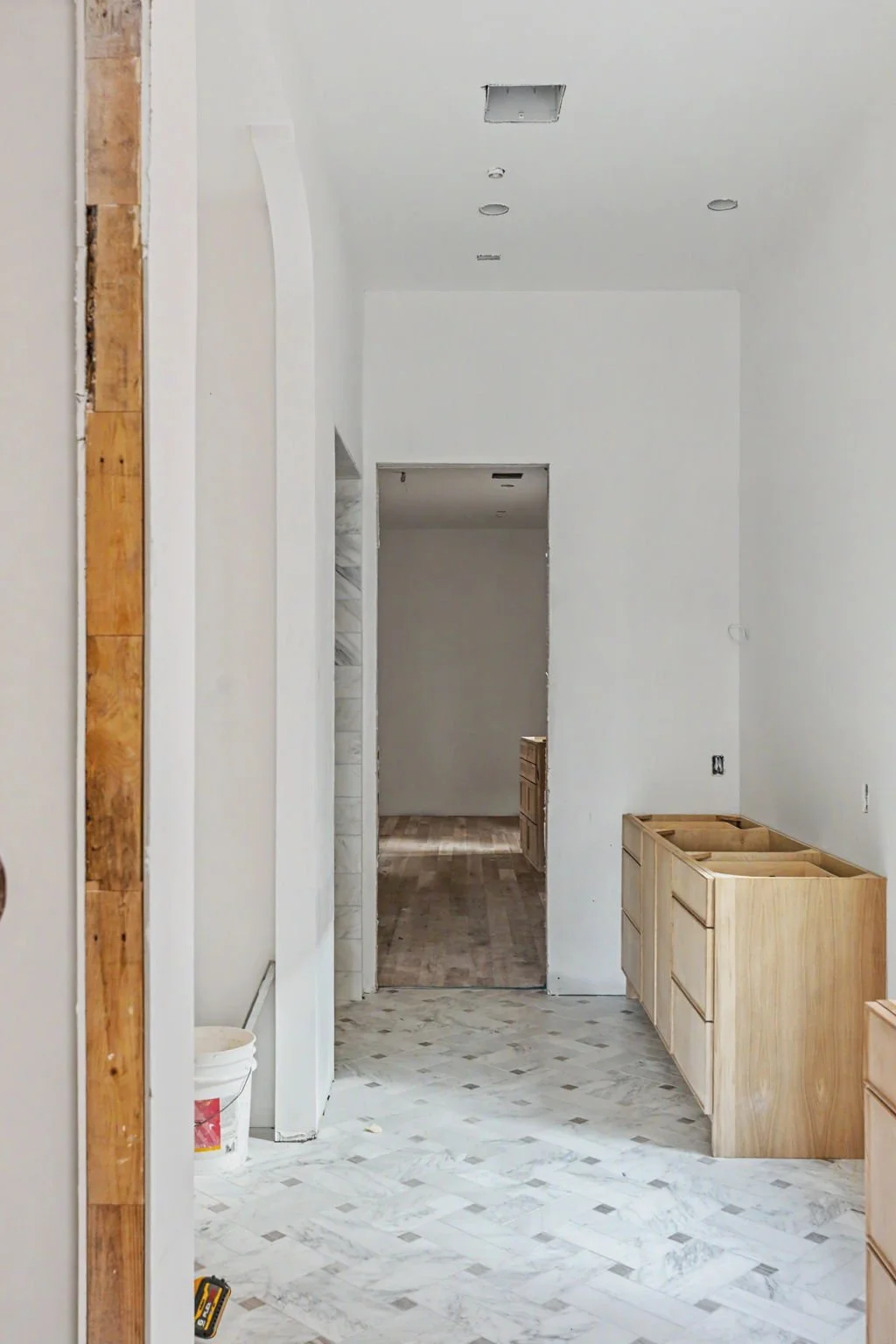 6716-aberdeen-web-jessica-koltun-broker-realtor-interior-designer-selling-dallas-netflix-hgtv2026-09-18 at 3.36.59 PM 15.jpg