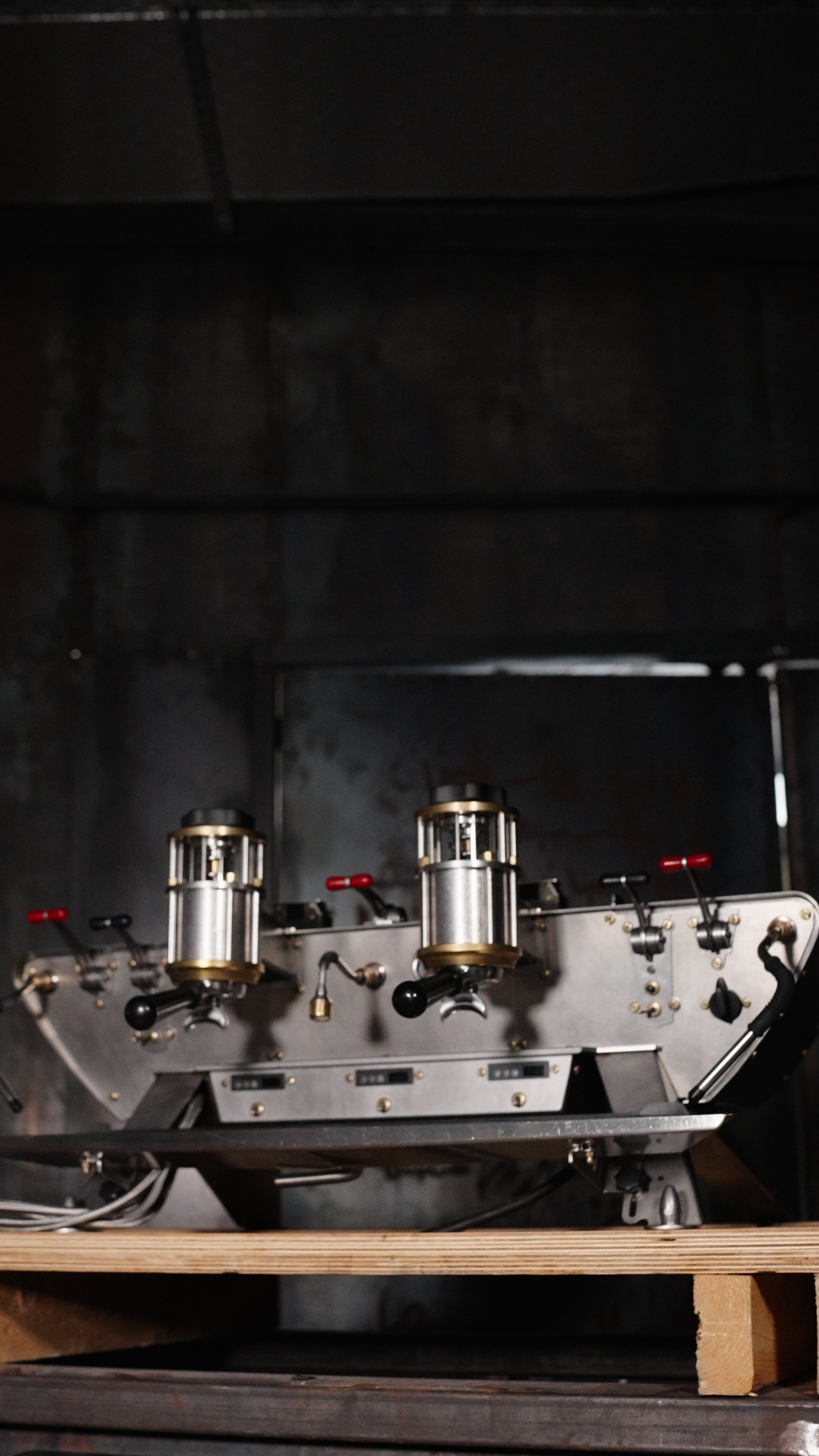 Which Kees van der Westen Espresso Machine Is Right for Your Cafe?