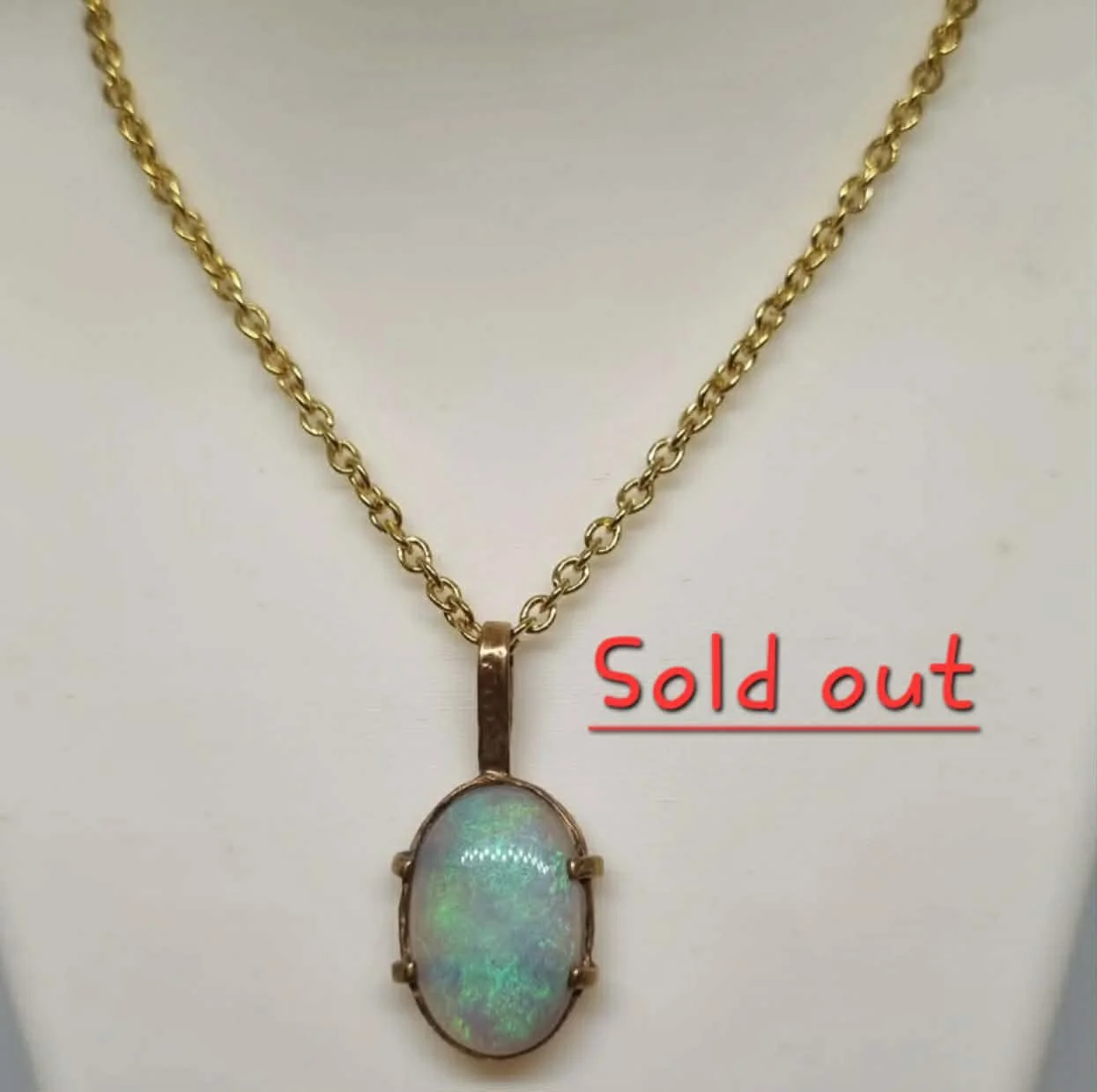 Pendant Solid Australian Opal 9 ct Yellow Gold, Total Weight: 1.57 gram (Opal Size: 15 mm x 10 mm)