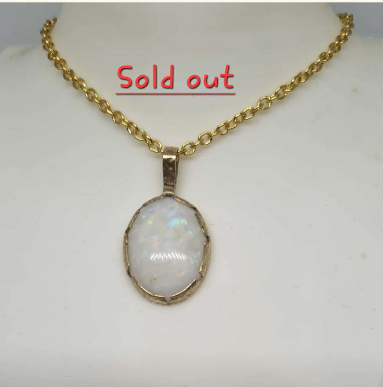 Pendant  Australian Solid opal, 9ct yellow Gold (Opal Size: 15 mm x 12 mm)