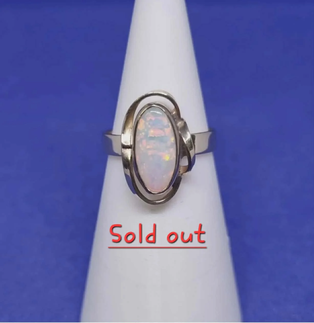 Ring Australian Solid Opal 9ct Yellow Gold (Opal Size: 11 mm x 6 mm) Ring Size: 16.1 mm, K, 5.5