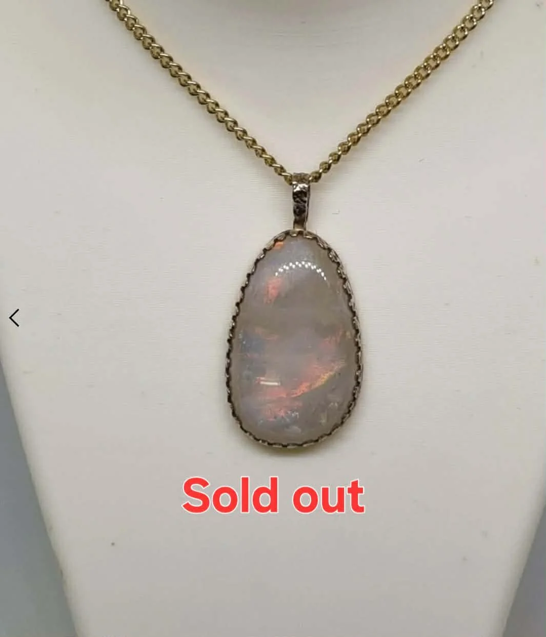 Pendant Australian Solid Opal 9K Yellow Gold (Opal Size: 25mm x 15mm, 2.5cm x 1.5cm) Total Weight: 3 grams