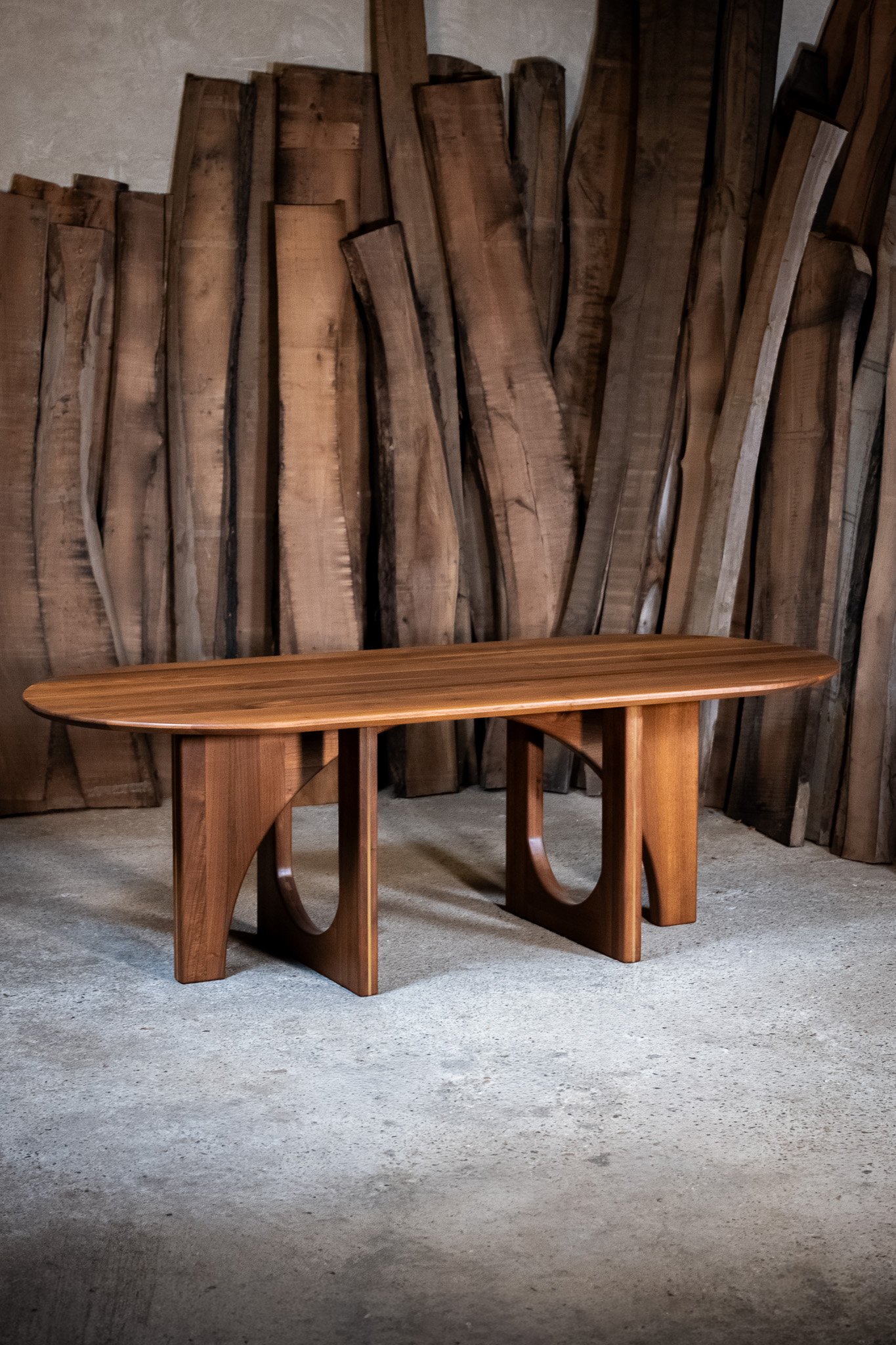 Seluna DIning Table