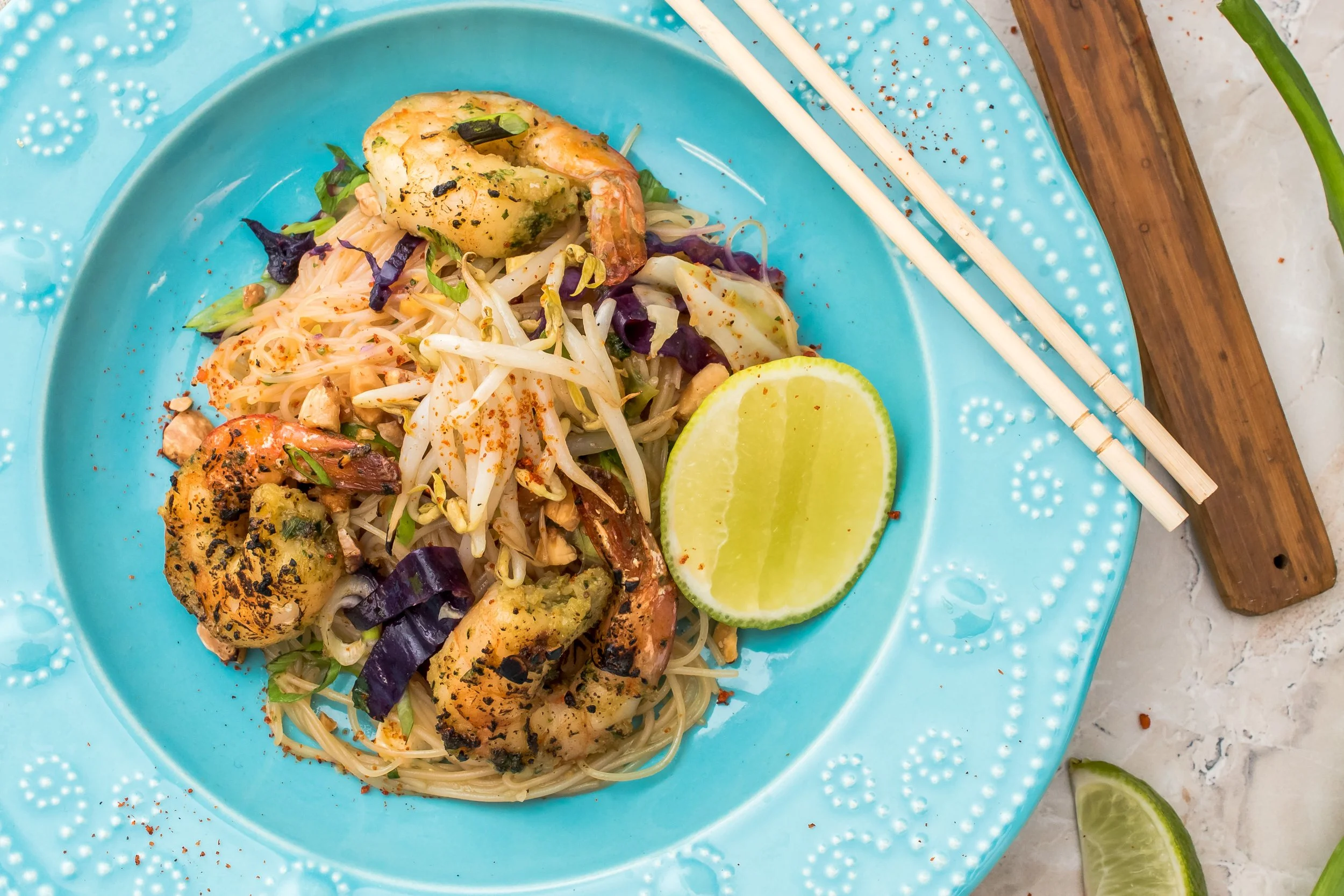  Shrimp pad Thai served with lime.   