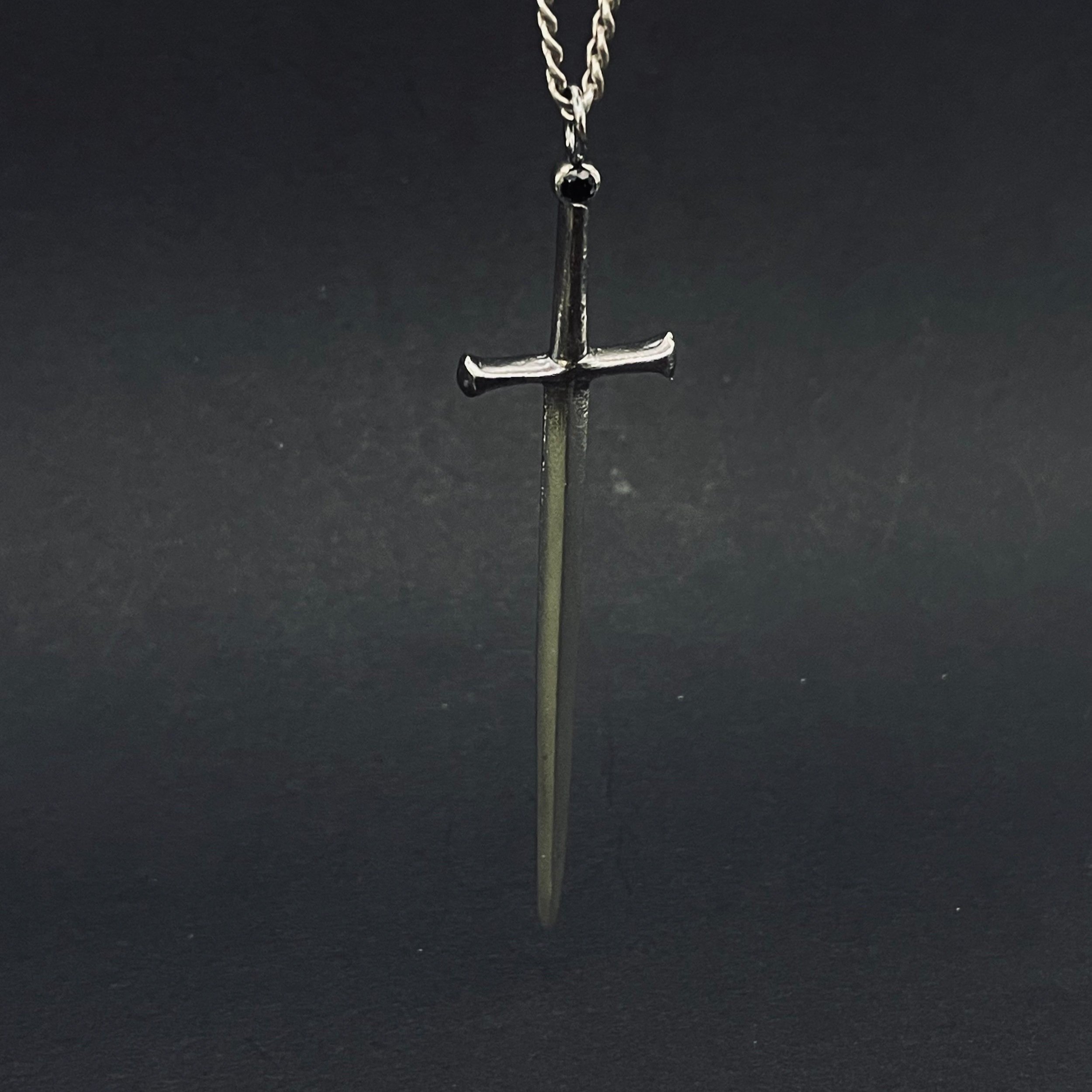 Pendentif Epée.