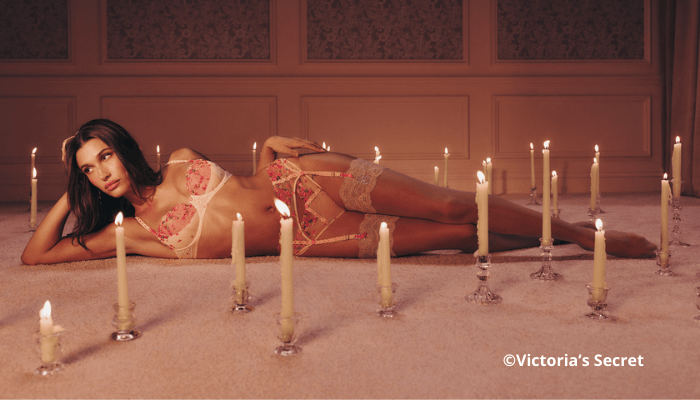 Hailey BIEBER, Demi MOORE, HIMRA… pourquoi les marques frappent fort dès le début d’année.