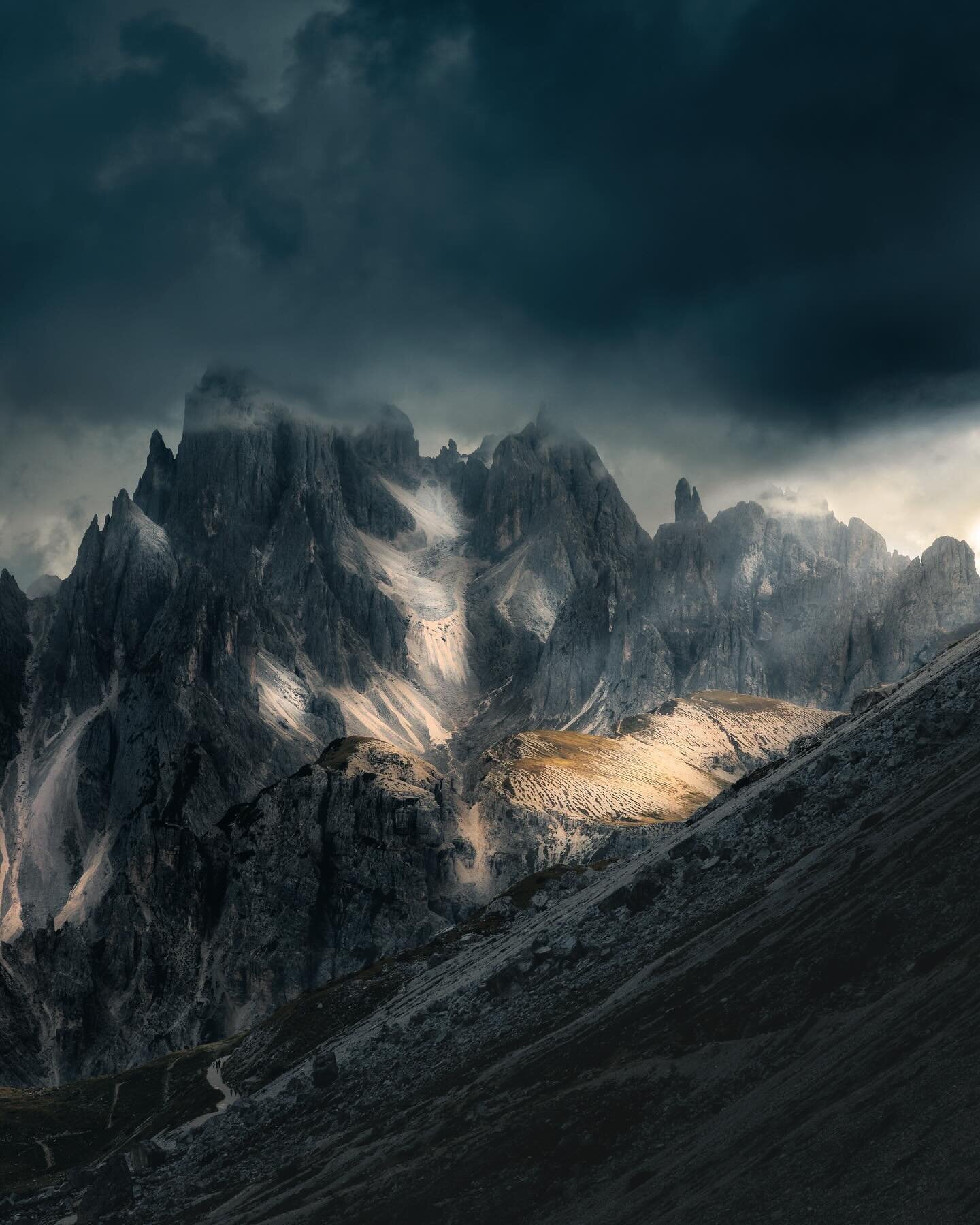 Breathtaking moment in high altitude 🏔️
#dolomiti #keepitwild #landscapephotomag