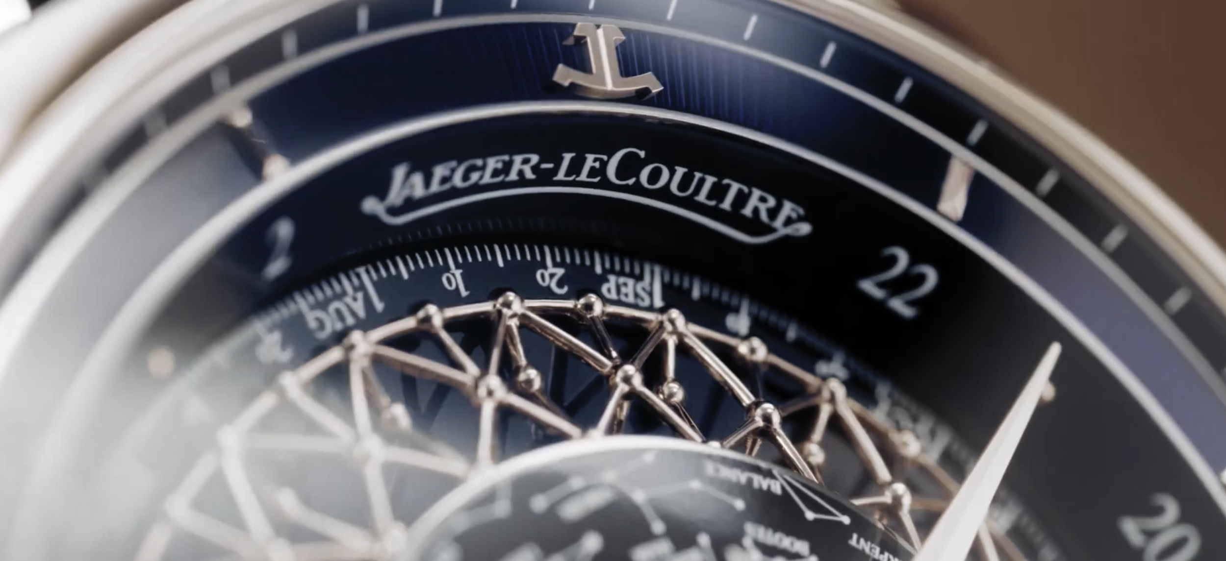Étude de cas : Le workflow hybride (IA &amp; Réel) du film 4D Jaeger-LeCoultre.