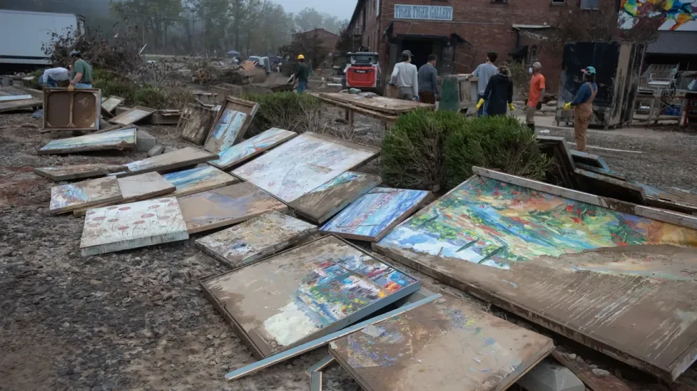 RiverArtsDistrict_HeleneRecovery-photobyZenTubing.webp