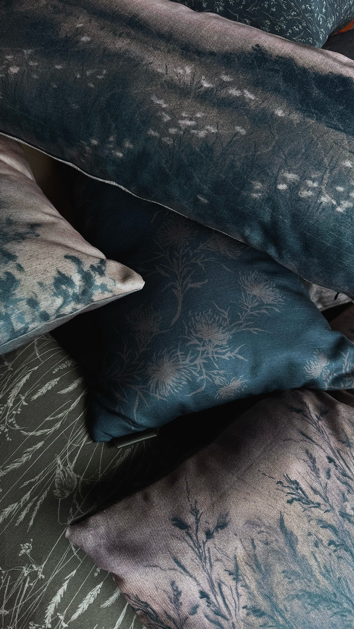 LinseyGray_LandscapeLumbarPillows-Summer2025.png