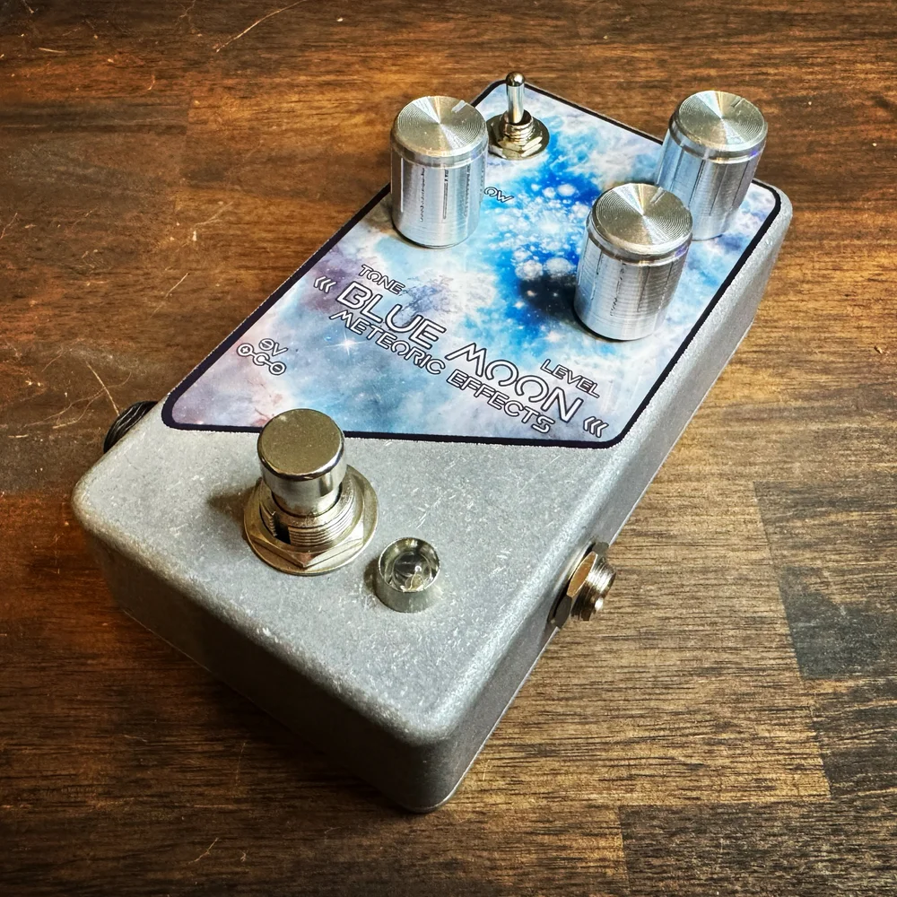 BLUE MOON Bluesbreaker Style Overdrive — METEORIC EFFECTS