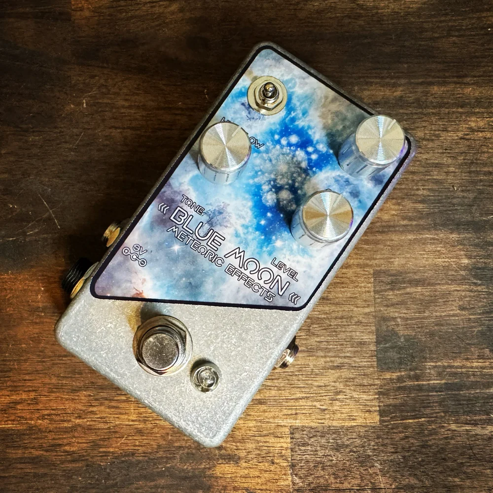 BLUE MOON Bluesbreaker Style Overdrive — METEORIC EFFECTS