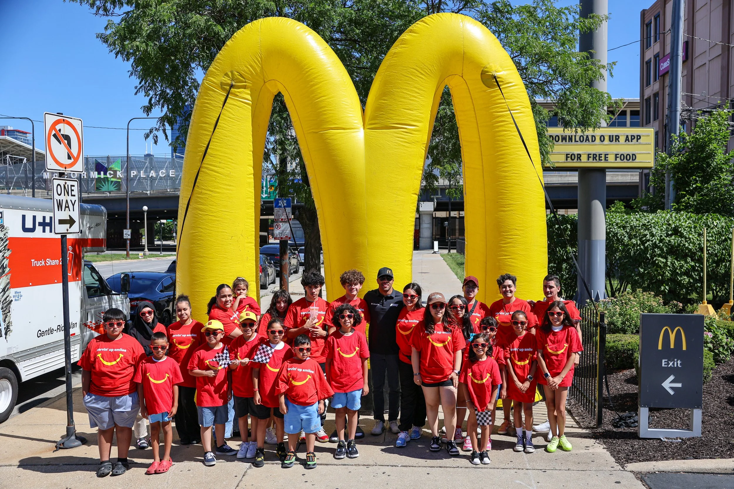 070524 Bubba Wallace at McDonald's (27).jpg