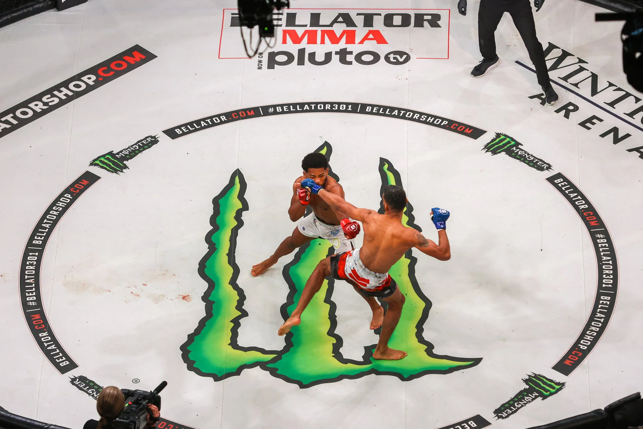 111723 BELLATOR 301 (8).jpg