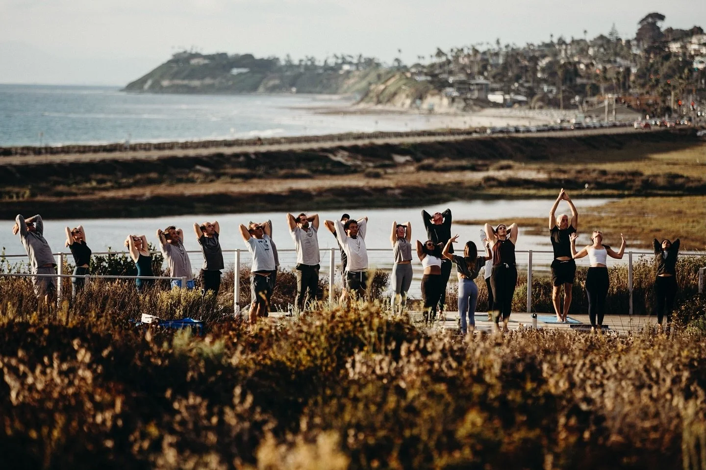 🌕🌗🌑
Today marks the autumnal Equinox. The sun climbs directly above the equator, and the days and nights fall into equal length. 

We send you love and blessings on this joyous first day of fall 🍁🙏

Photos: The Matt Powers
Event: 9.19.24 @ sunse