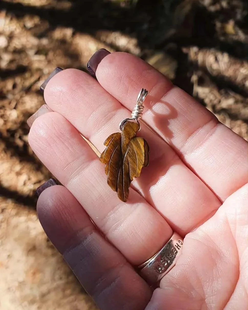 Tiger Eye Leaf Pendant - Choose your favourite