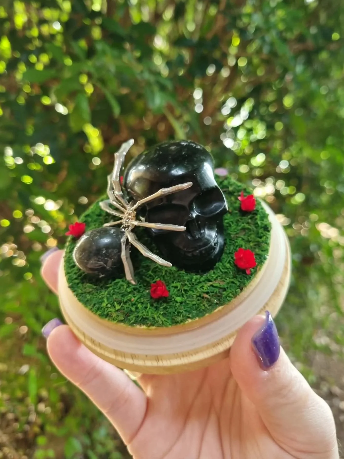 Black Obsidian Skull Garden