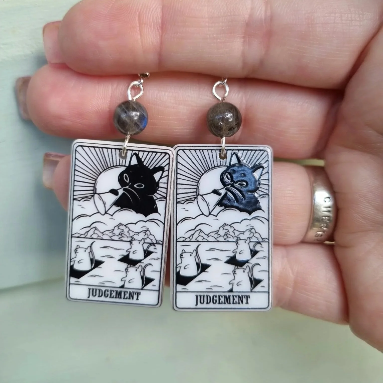 1c6537f2-58ff-4ede-b037-166138c0af5a.jpg