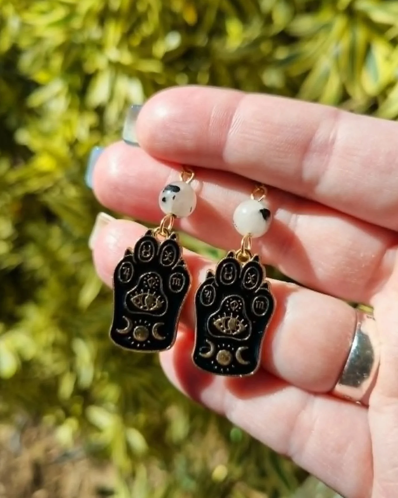 Tourmalited Quartz Cat Paw Earrings - Gold