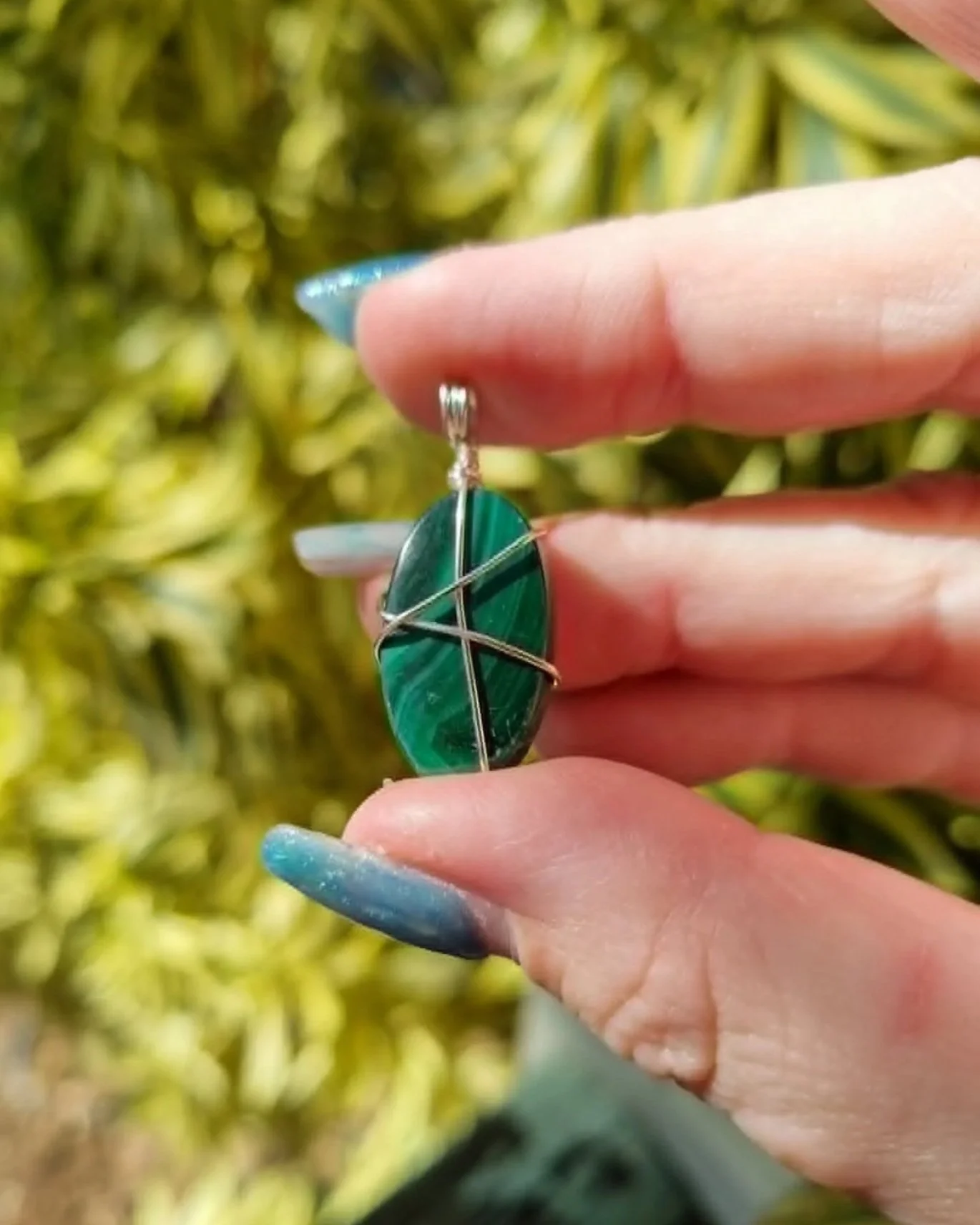 Malachite Oval Pendant - Silver