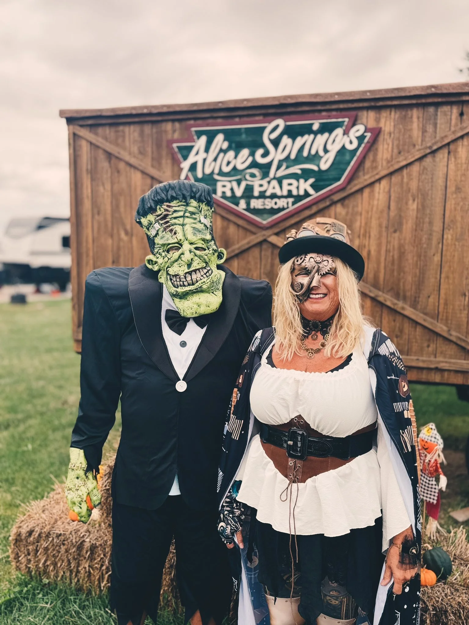 Halloweekend #2: Mystery at the Springs 🕵️