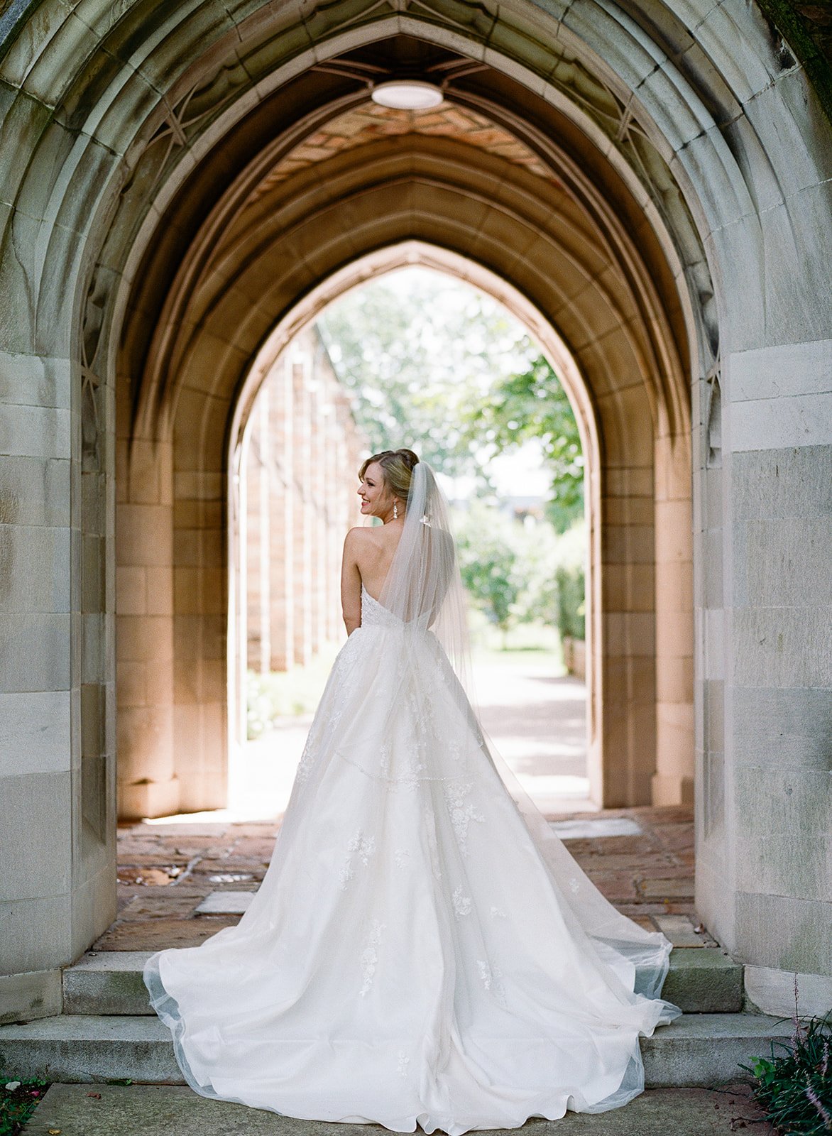 bridal portrait by a Tennessee wedding photographer