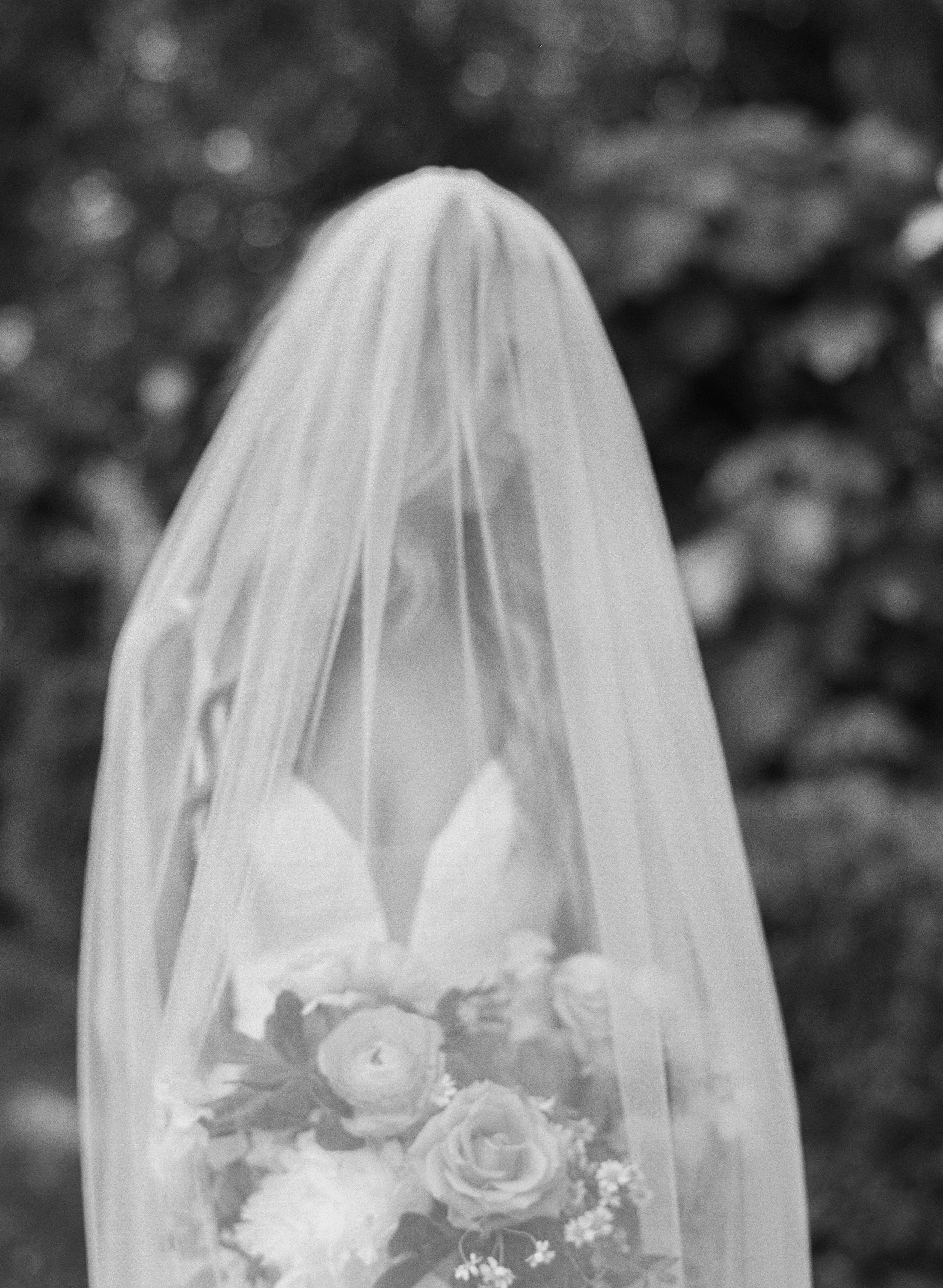 1BelleMeadeWedding-000006020007.jpg