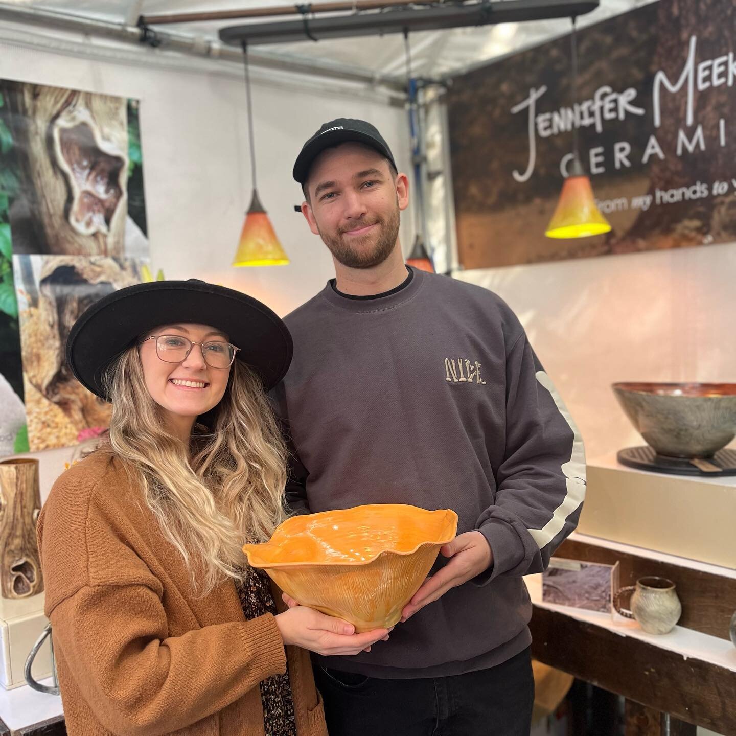 Long post alert-🚨

Thank you @st_james_art_show !
What a great weekend- I saw 90 of my pieces find a new home. I was able to see my collectors, and meet the new ones. One of my favorite pieces found a new home-chanterelle mushroom bowl to @miss.dena