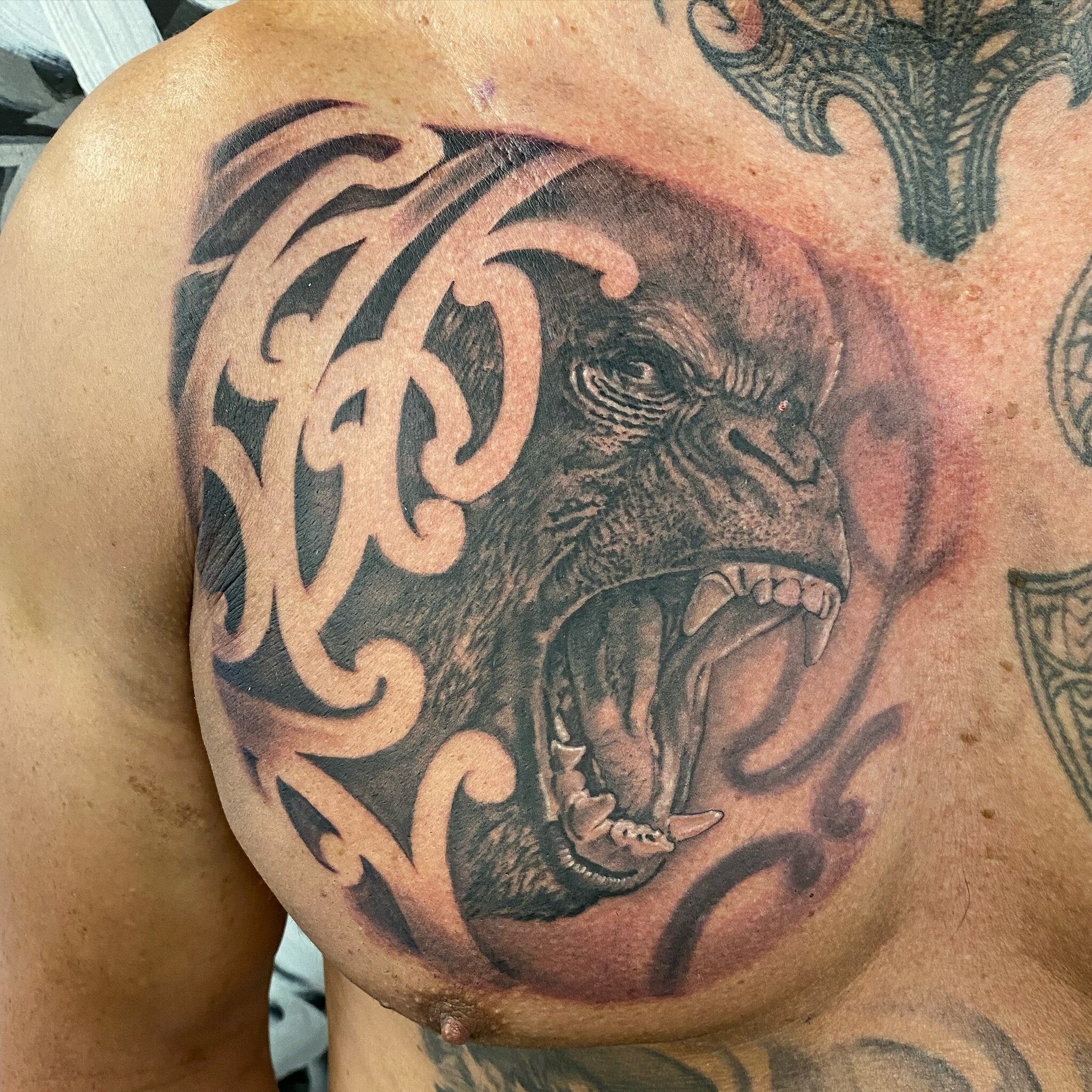 Gorilla chest piece with Māori designs infused with it by @bobpowelltattoo 

Thinking about getting some realism work done ? Send us a dm today to organise a consult with Bob 

Afterpay and Laybuy available