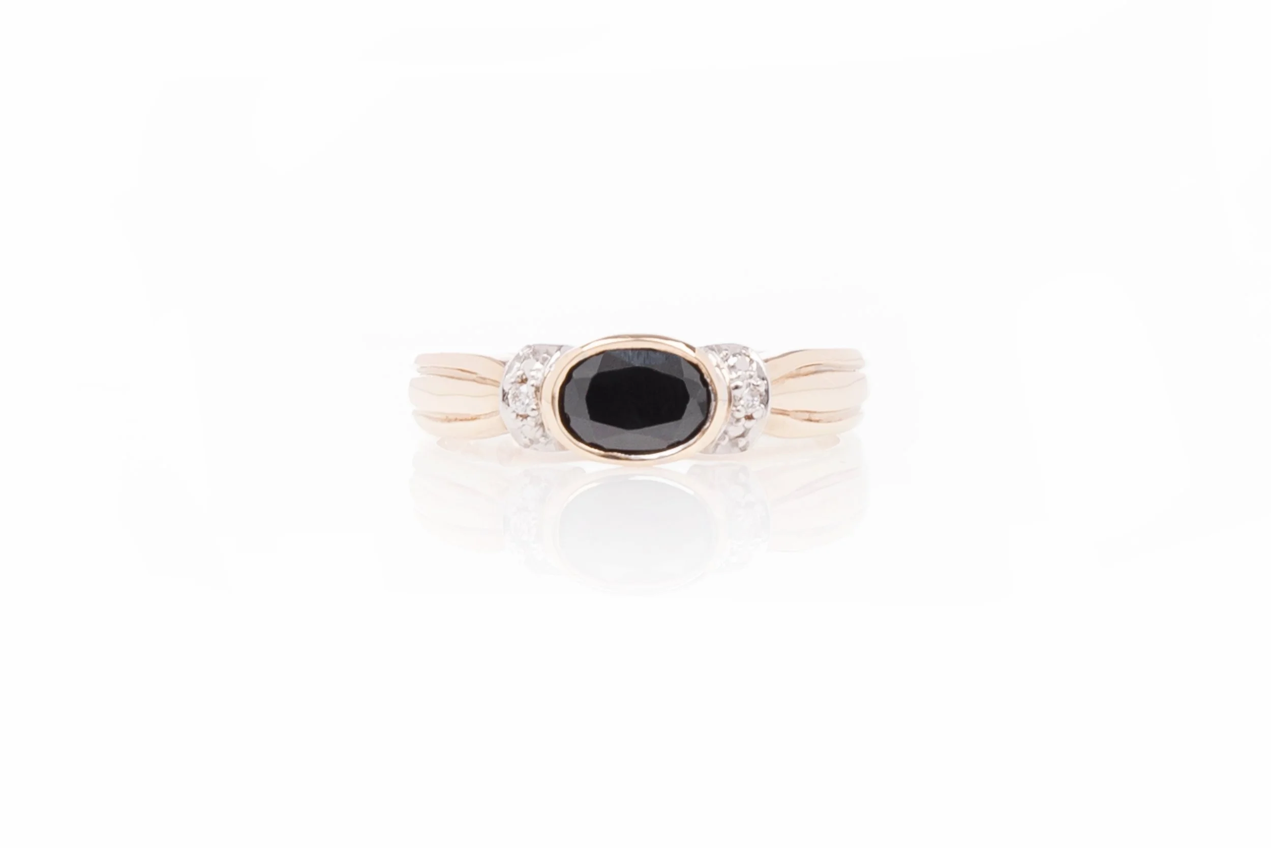 Willow natural Queensland sapphire & diamond ring