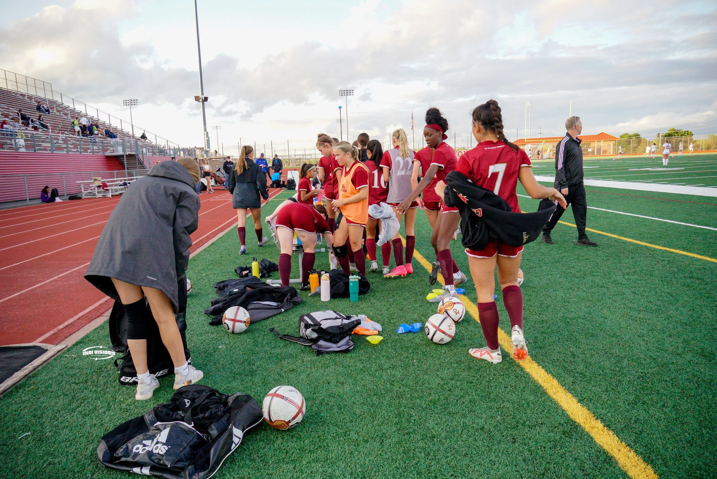 mgsoccer 091223-08.jpg