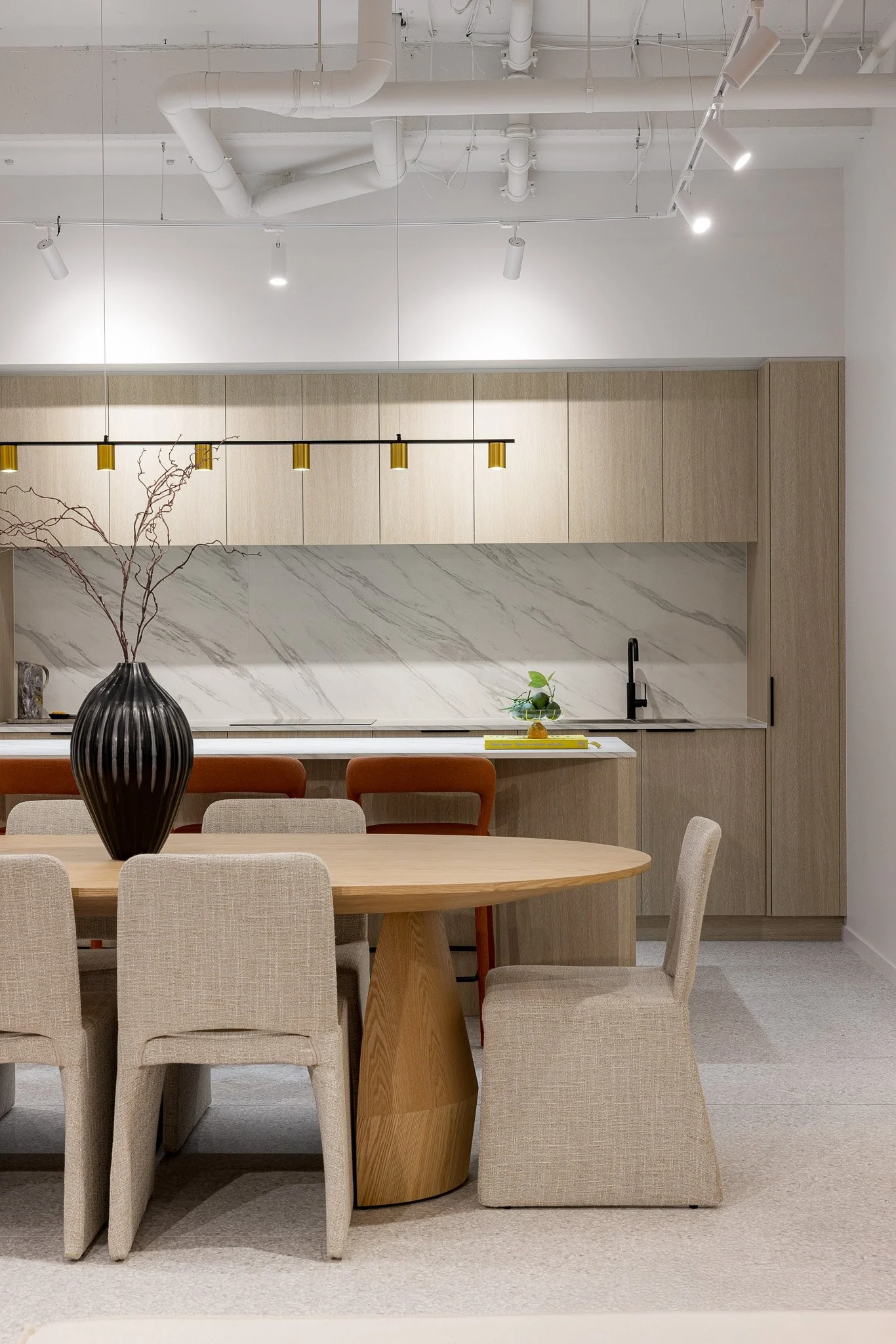 20250313_SEBASTIAN MRUGALSKI_Lateral Estate_Stanley Display_WEB_26.jpg