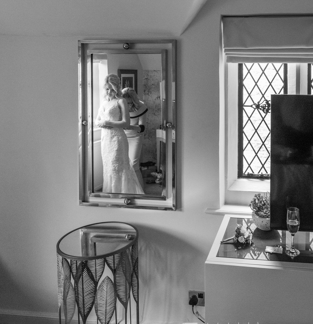 great-fosters-bridal-prep-mirror-image.jpg