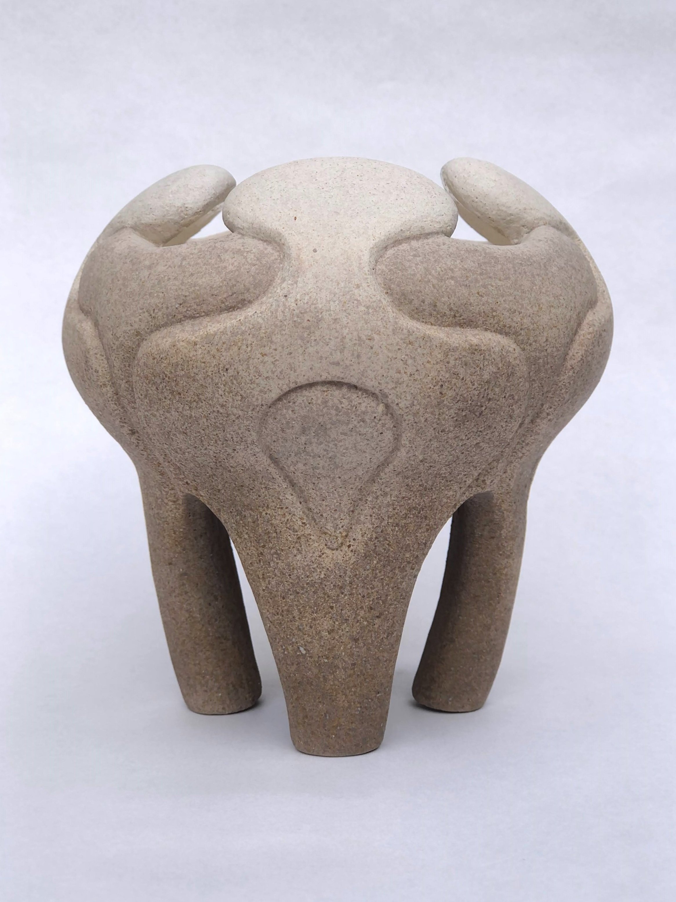 "Sumus" Ceramic, underglazes, oxides, pigments and glaze. (2023). 5 3/16" x 5 1/8" x 5 1/8".