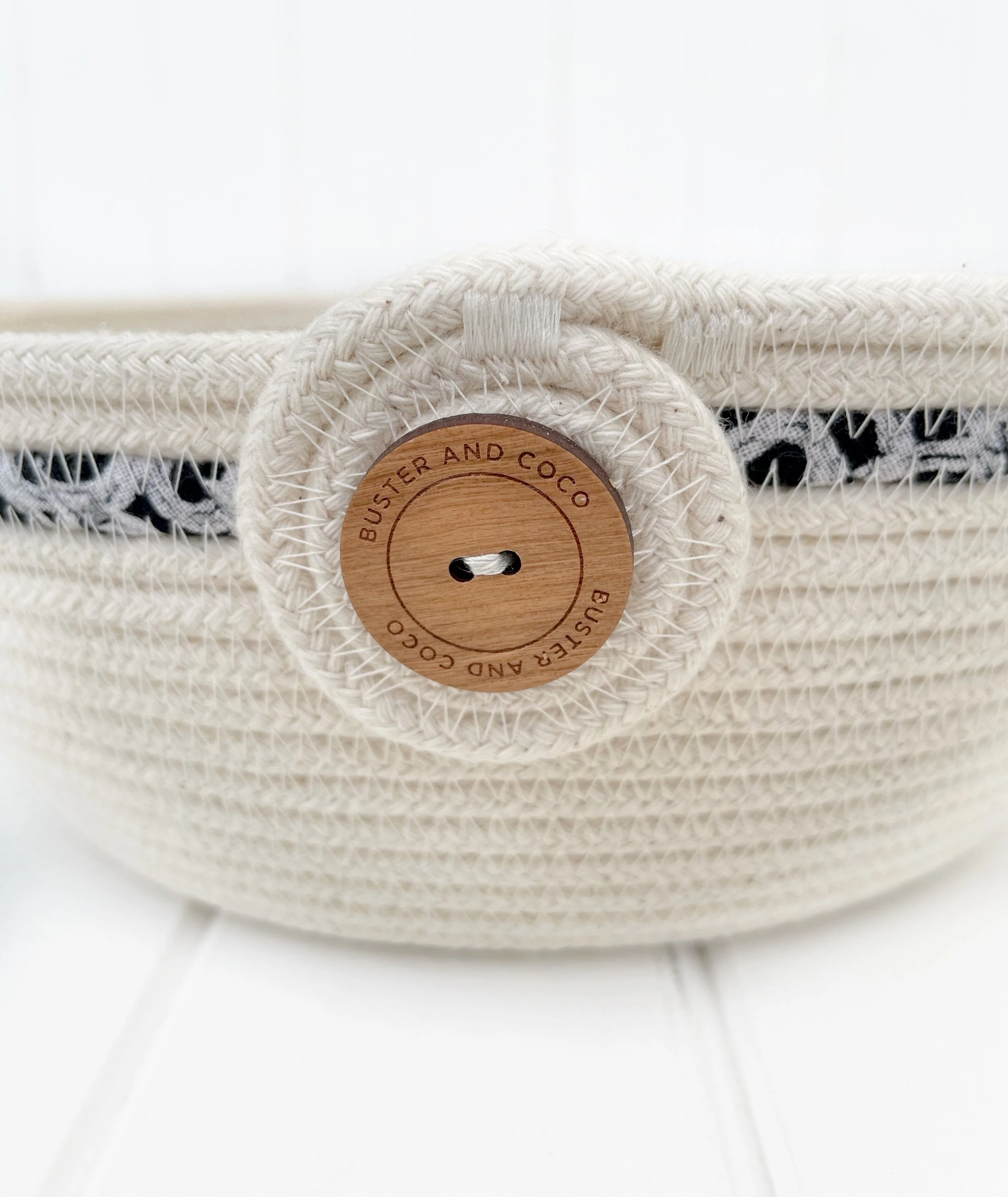busterandcoco-blackwhitestrip-02.jpg