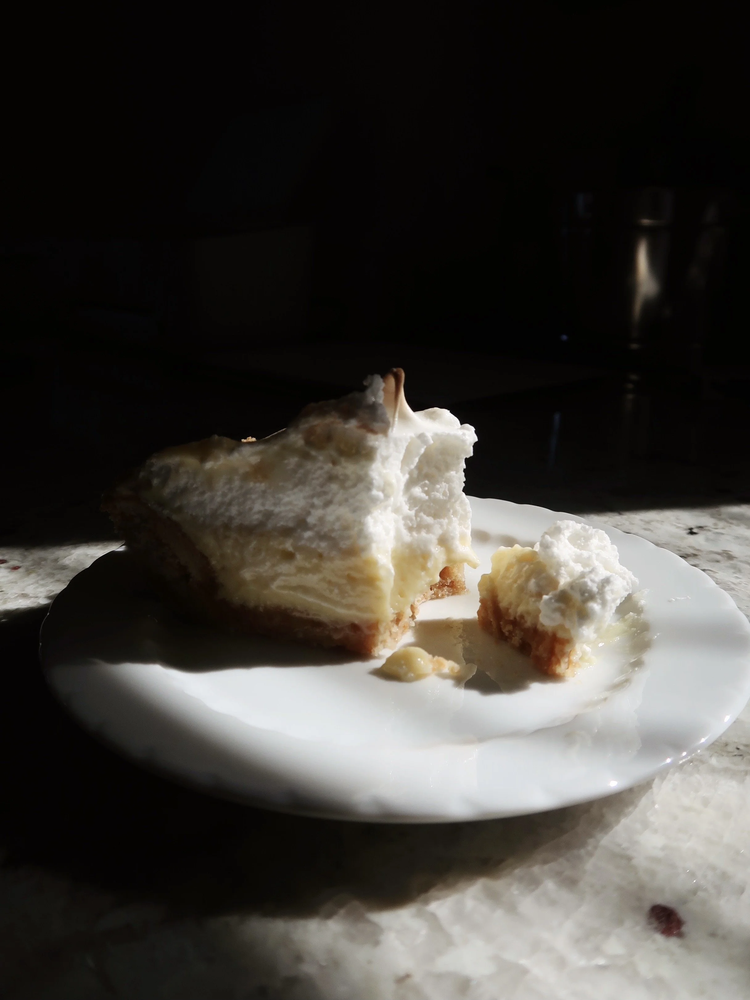 Delectable Lemon Icebox Pie with Meringue