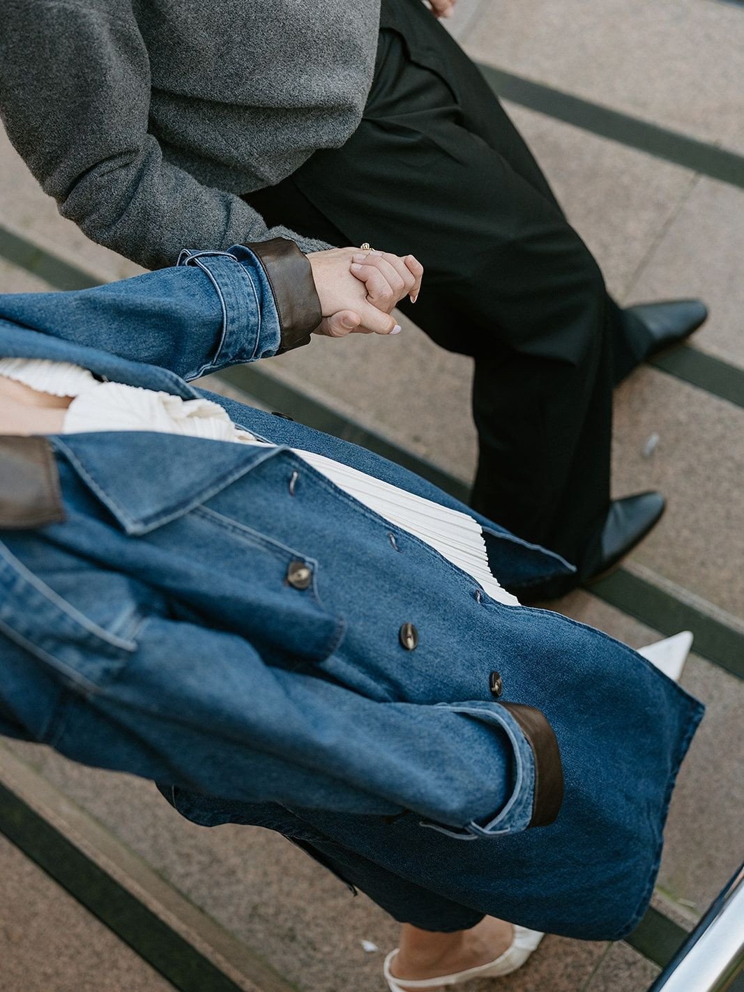 relaxed engagement shoot in the city 🖤