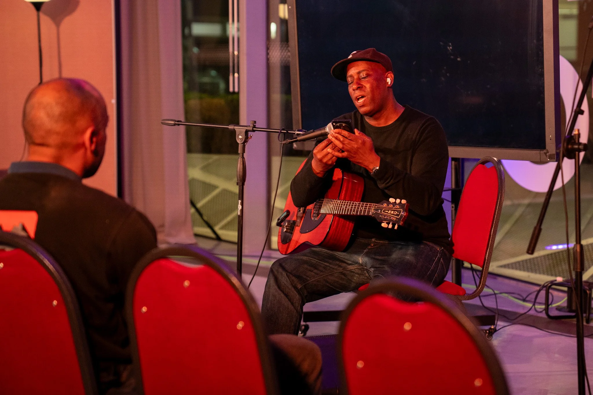 AHI ONE ROOF - Alice Horsley-72.jpg