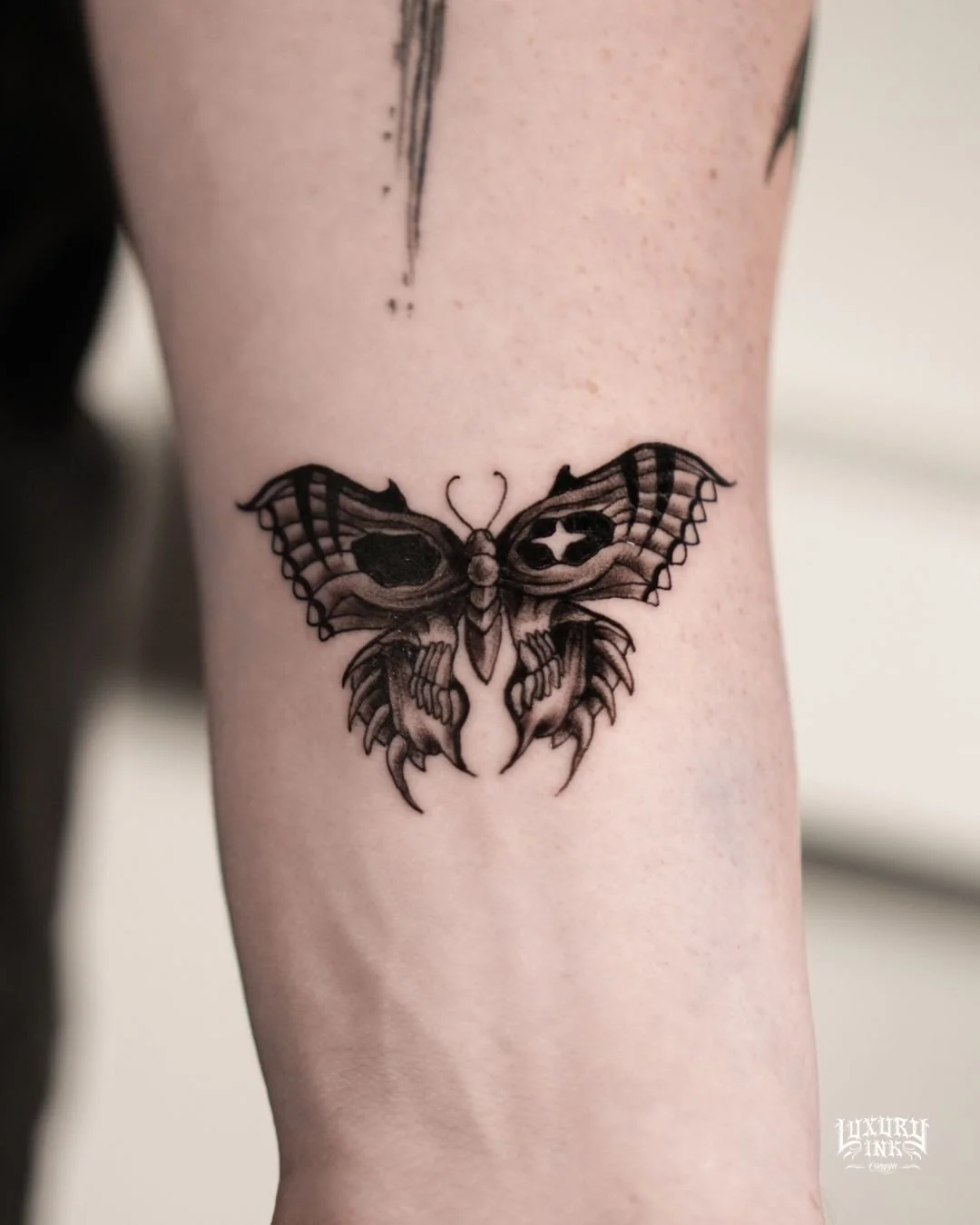 BLACKWORK 8.jpg