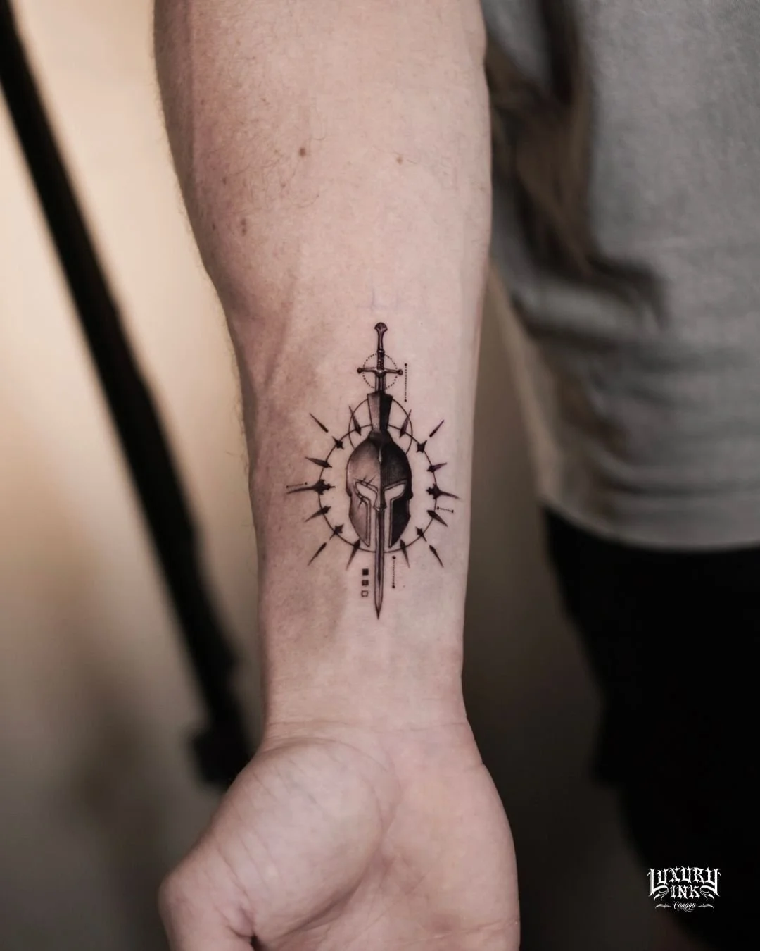 BLACKWORK 1.jpg