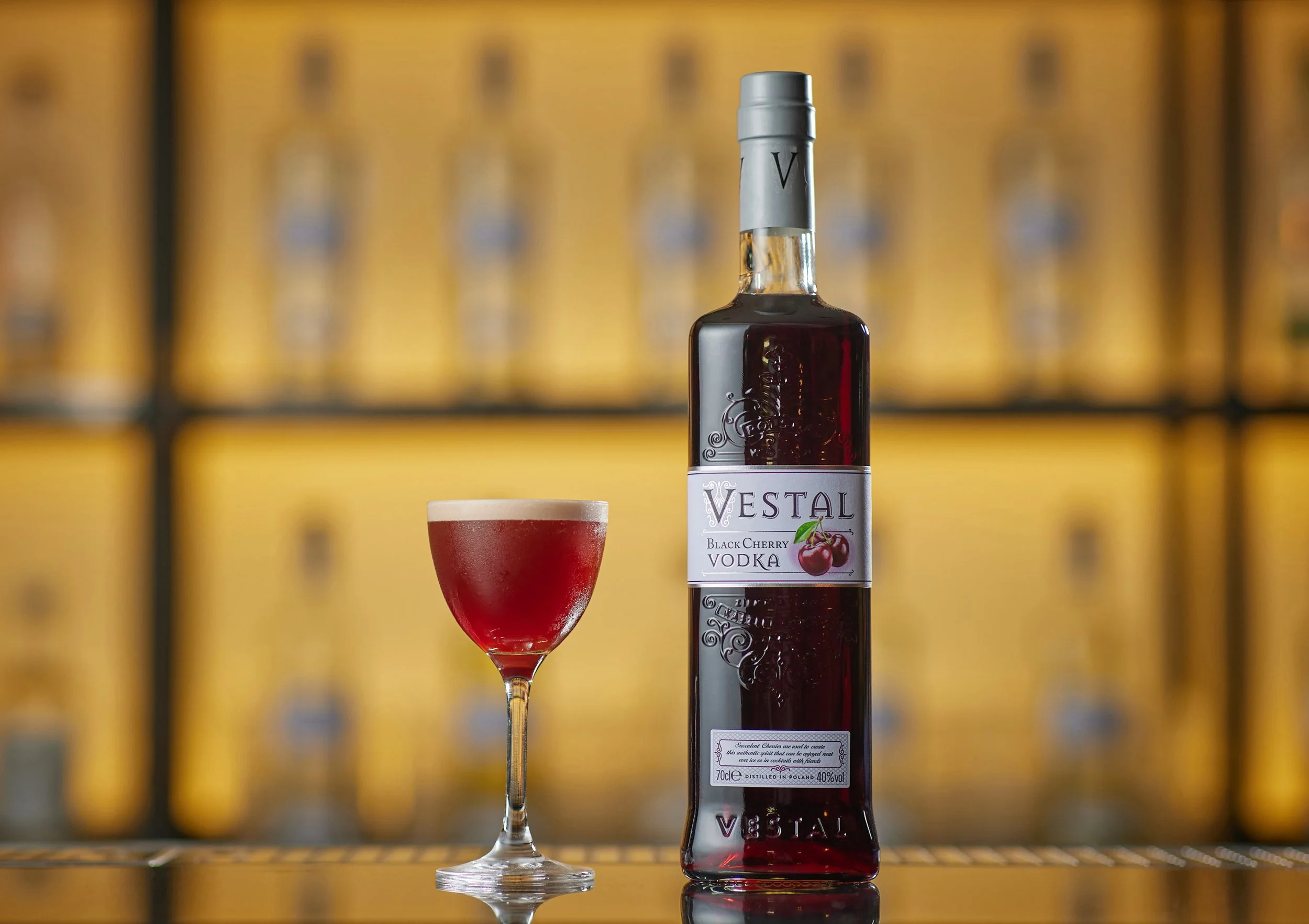 BA Vestal serves33635edit2.jpg