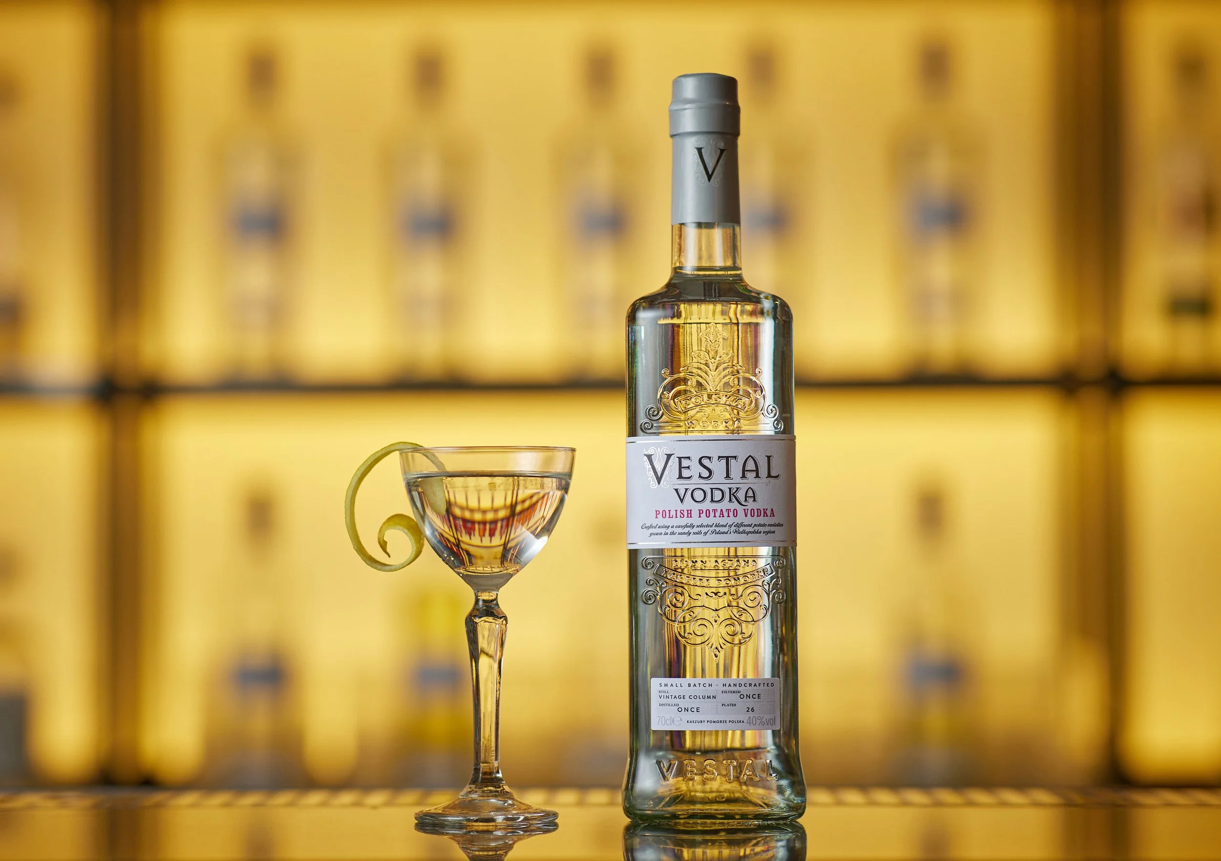BA Vestal serves33660edit.jpg