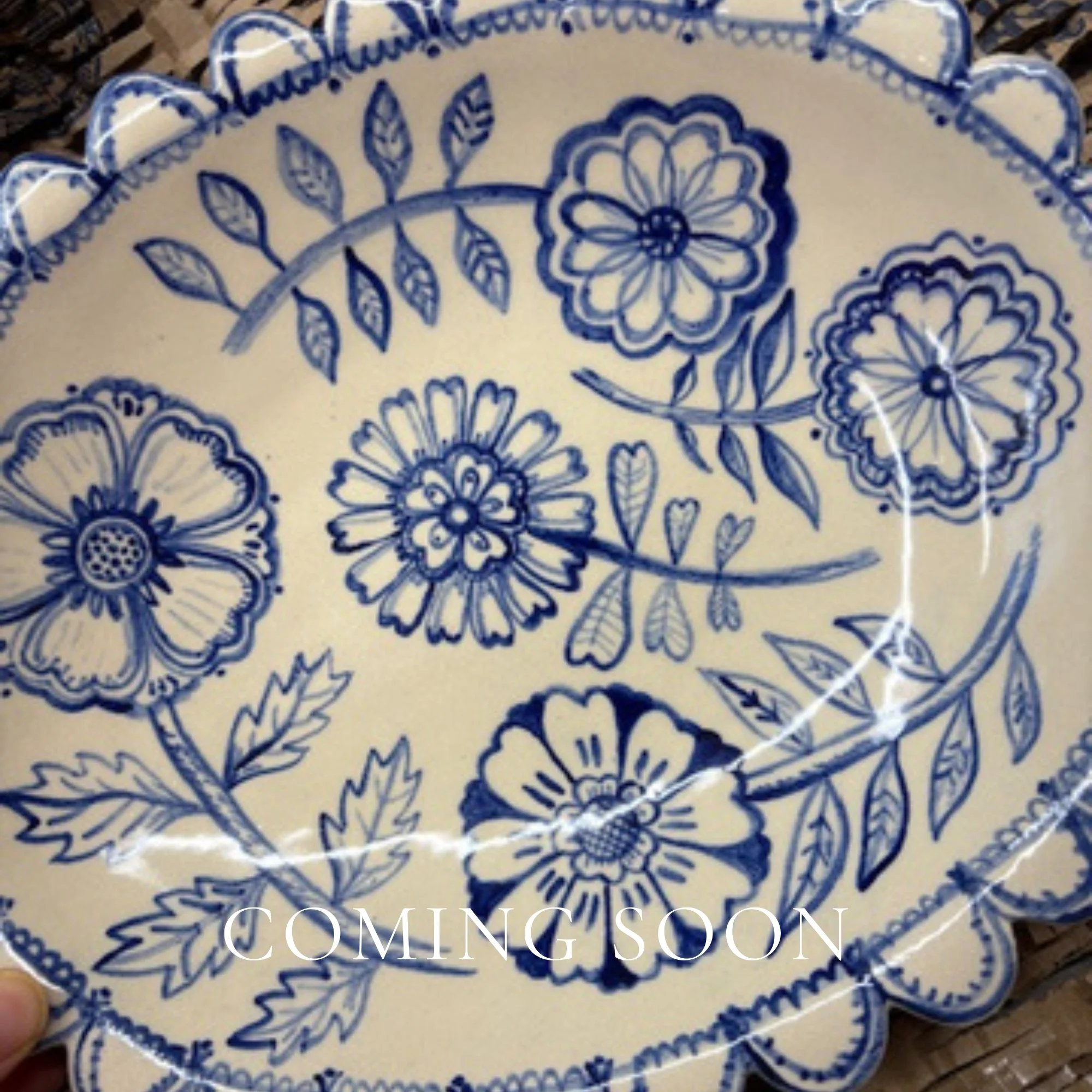 LAURA WINSTONE - SPRING FLOWERS SCALLOPED PLATTER