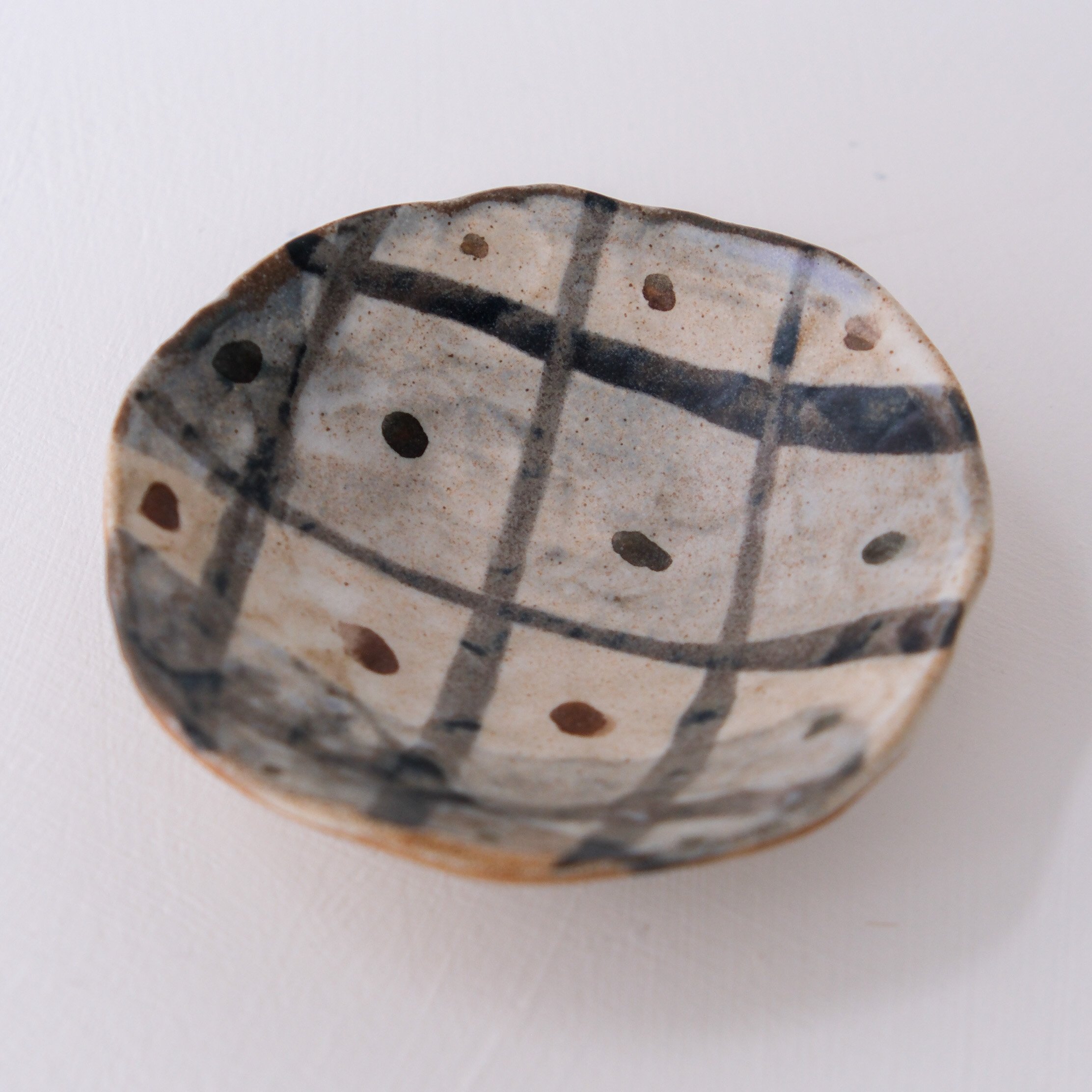 CHARLOTTE SALT - PINCHED TRINKET DISH ||