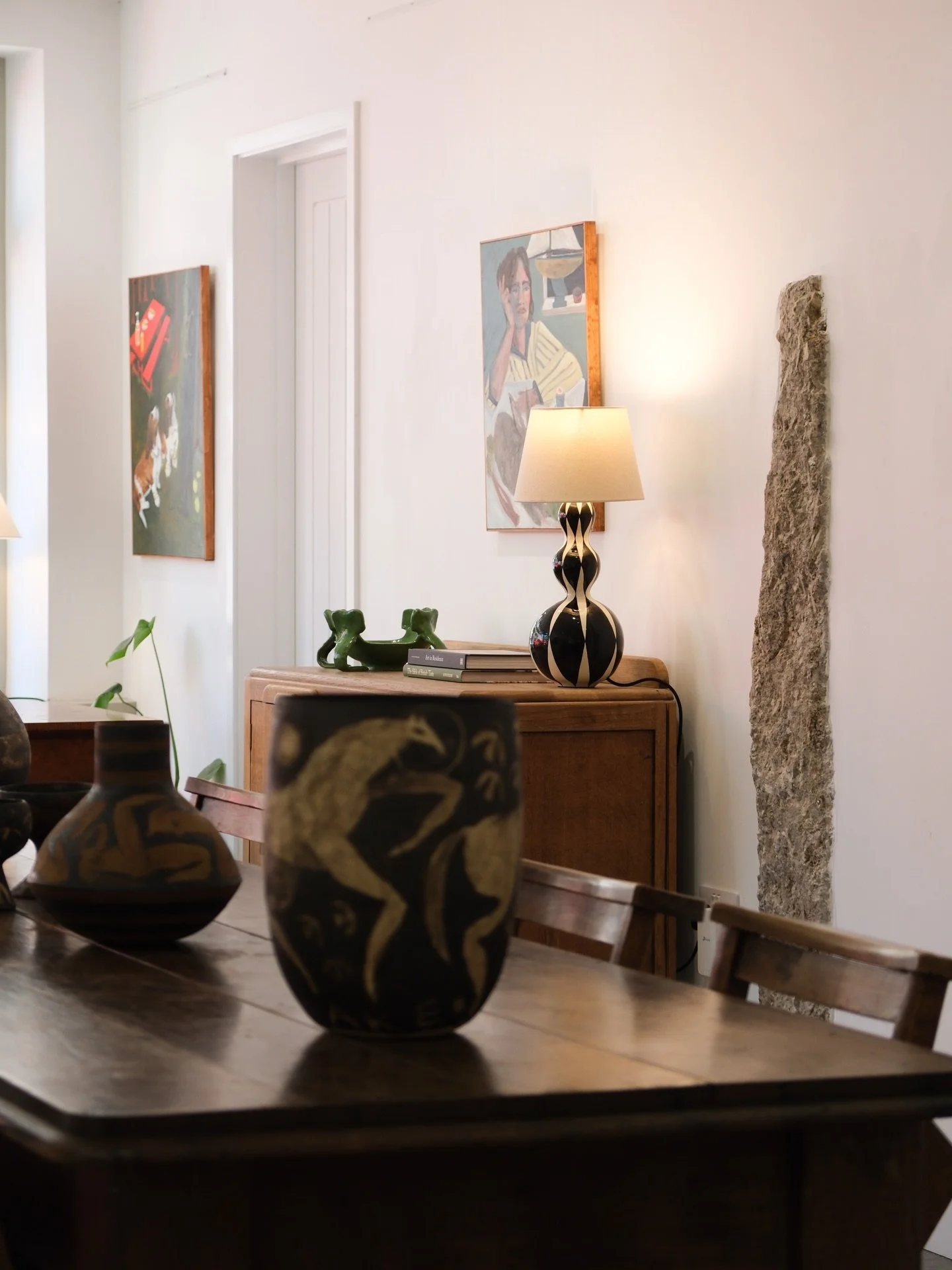 What the Hand Knows

Our exhibition is now open to visit in the gallery, and will be available to enjoy online from 6pm for those further afield.

Do join us throughout the day to experience the collection in person before it goes live this evening. 