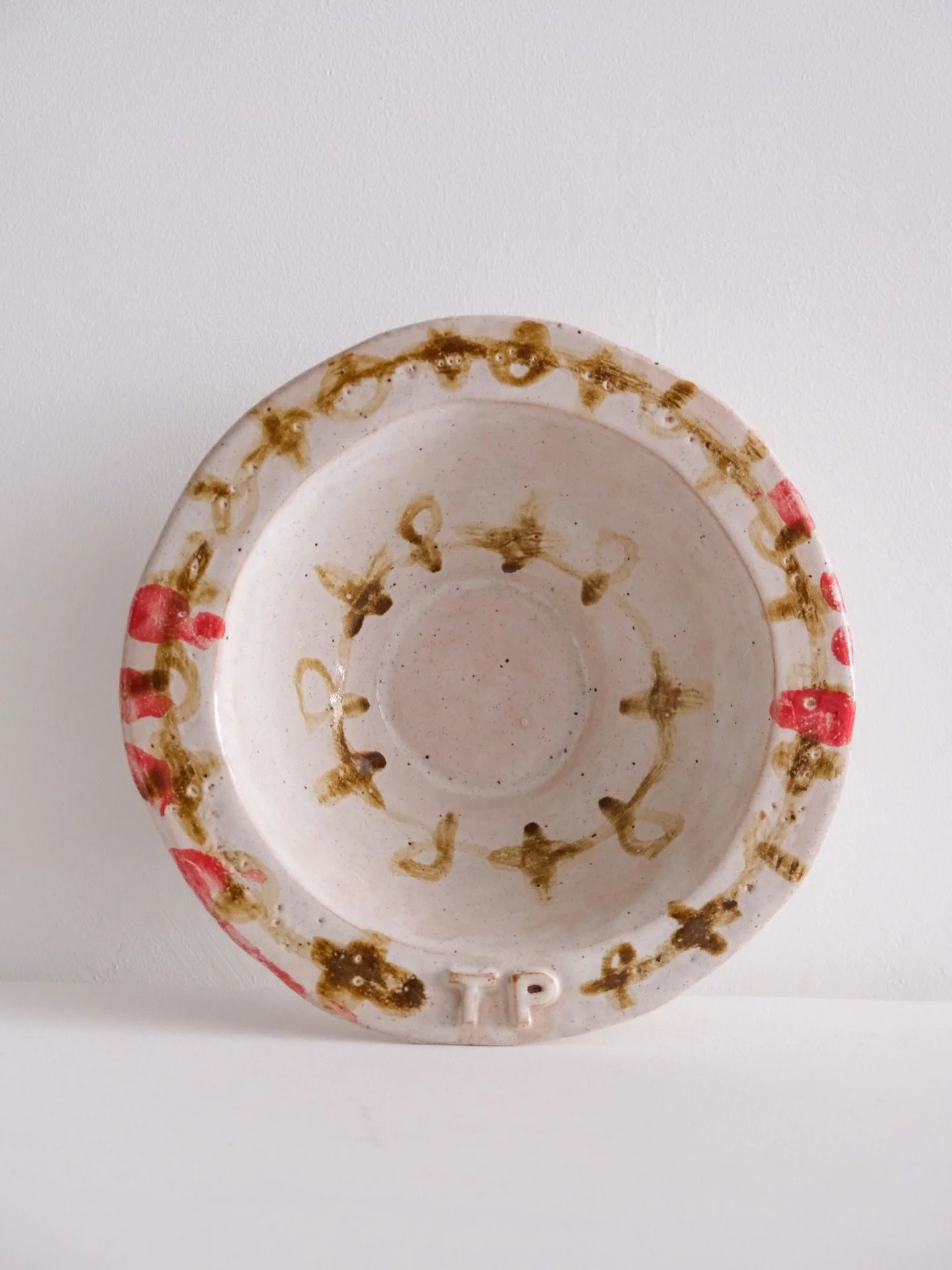 Jessica Tremaine - &lsquo;Introduction&rsquo; Bowl

2026

Hand-made ceramic stoneware

H: 7.5cm x W: 24cm