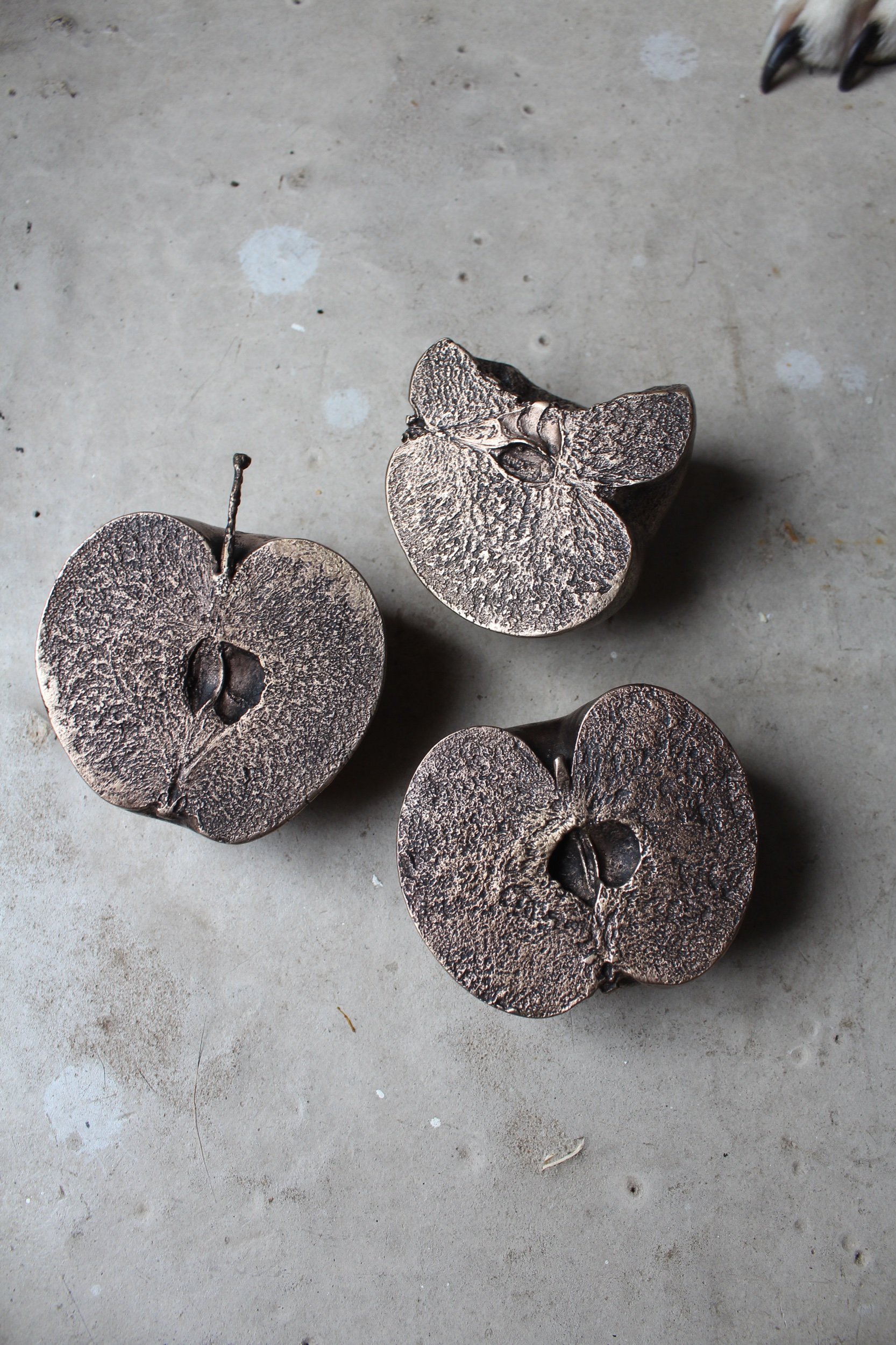 ALICE-ANDREA EWING - APPLE SLICE