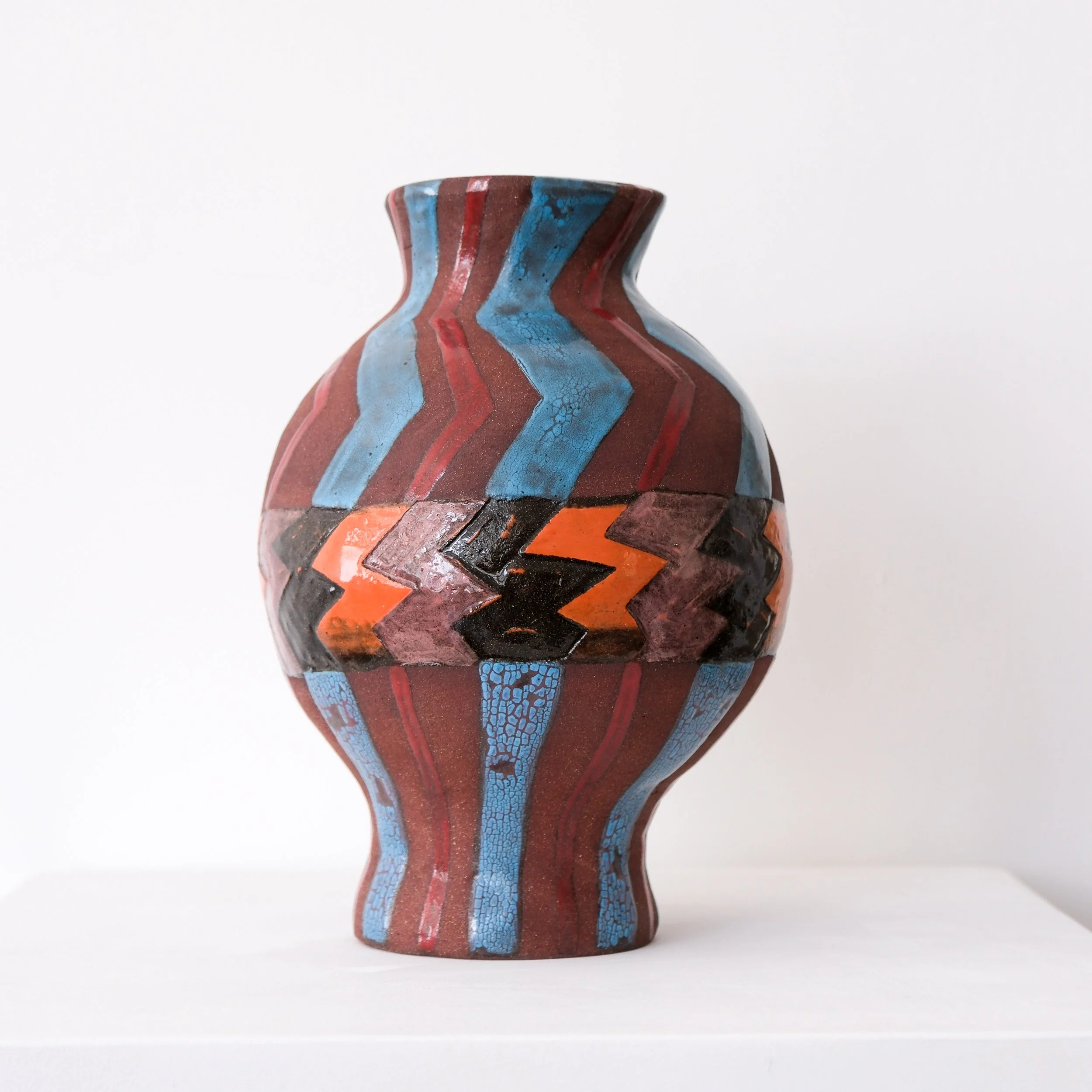 HANNAH WATTS - BOLT VASE